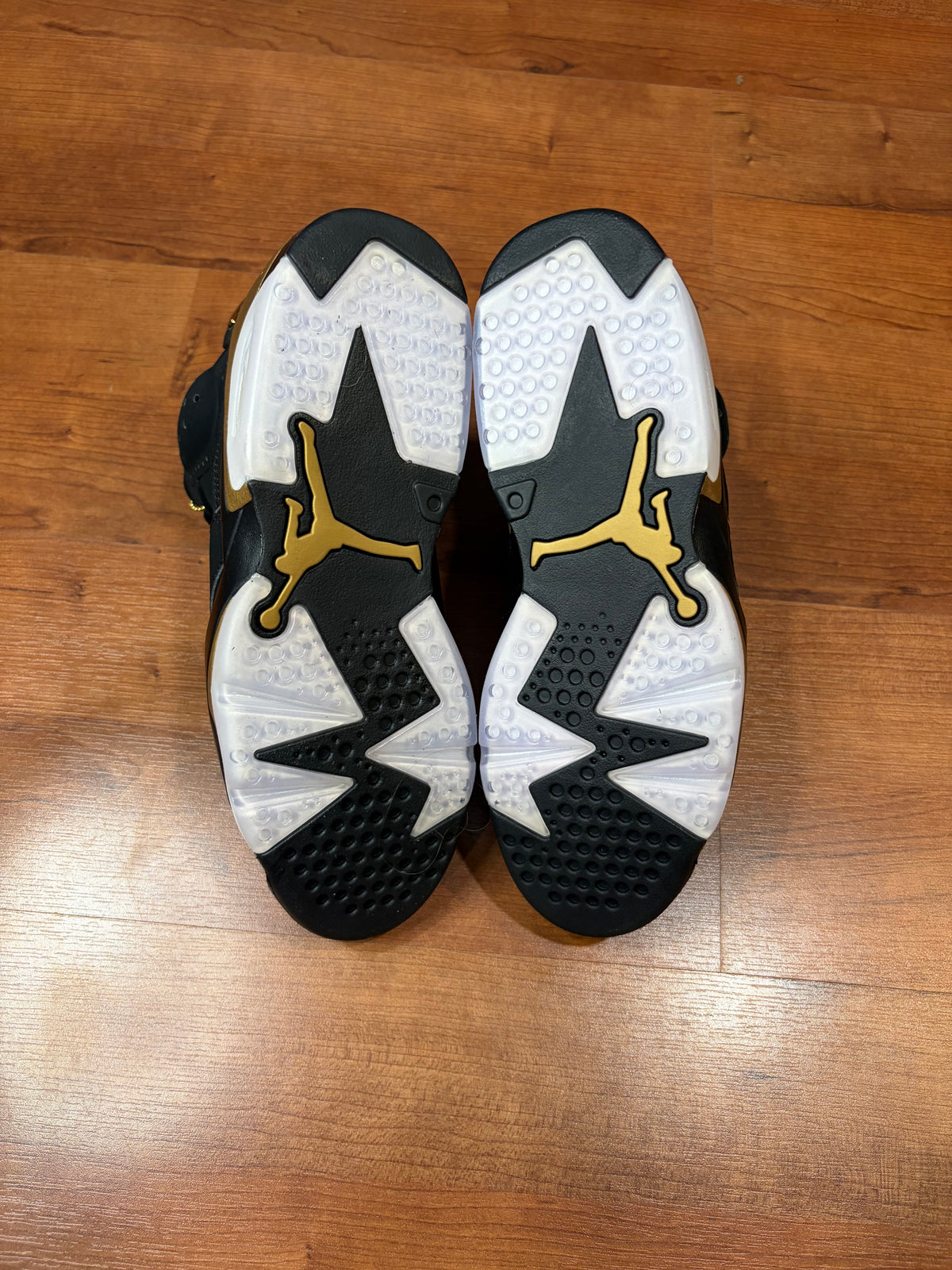 AJ6 Retro DMP (DS - Size 9M)