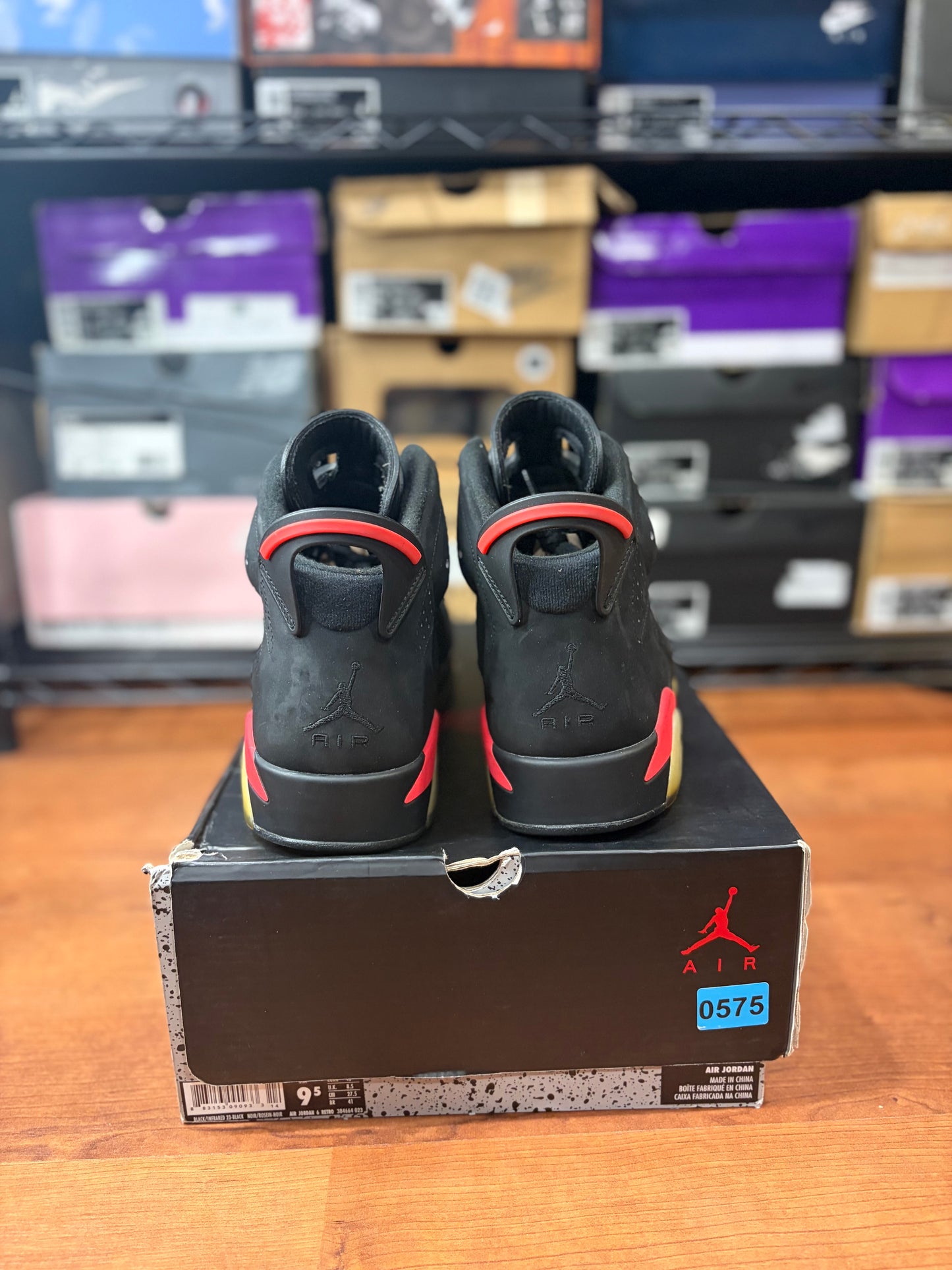 Jordan Retro 6 Infrared (Size  9.5 Mens)