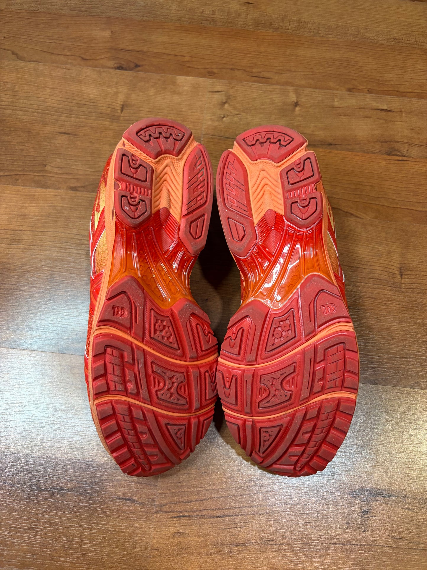 ASICS Gel-Nimbus Kith Marvel vs. Capcom Iron Man vs. Mega Man Pack Comic Included (Size 11 Mens)