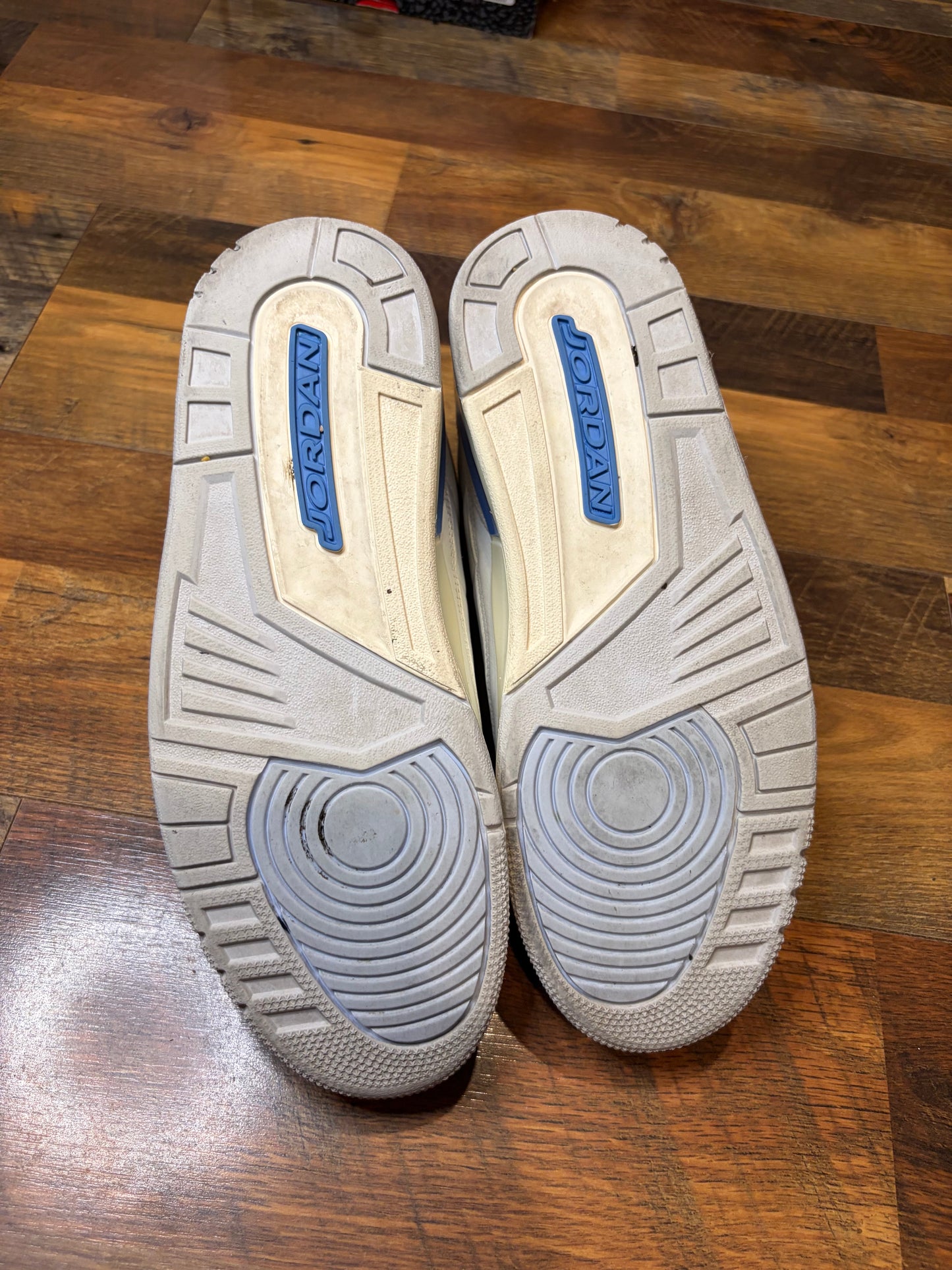 Air Jordan Retro 3 Lucky Shorts (Size 10.5 Mens)