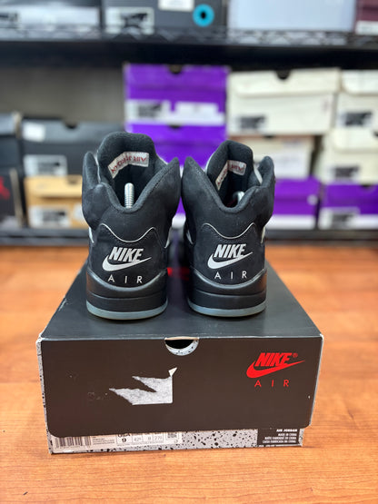 Jordan Retro 5 Reimagined Black Metallic (Size 9 Mens)
