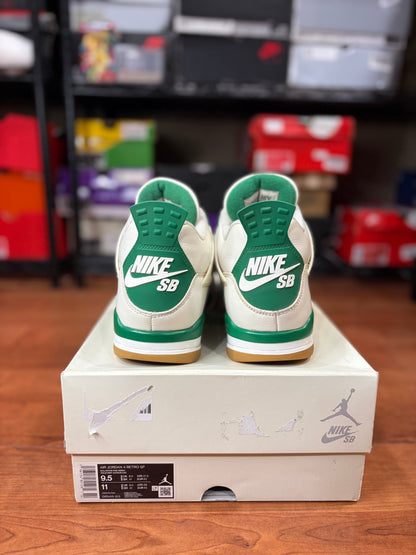 AJ4 Retro SB Pine Green (Size 9.5 Mens)