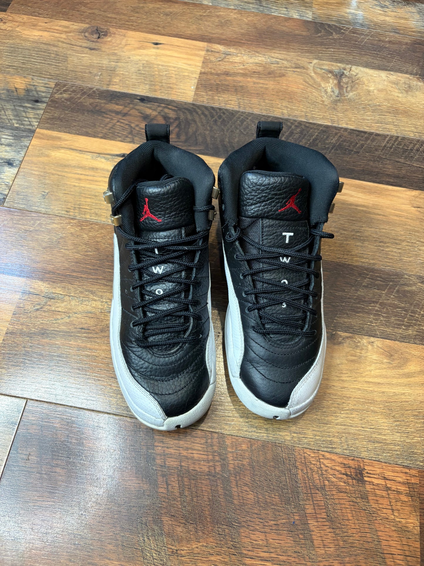 Jordan Retro 12 Playoff (Size 4Y)