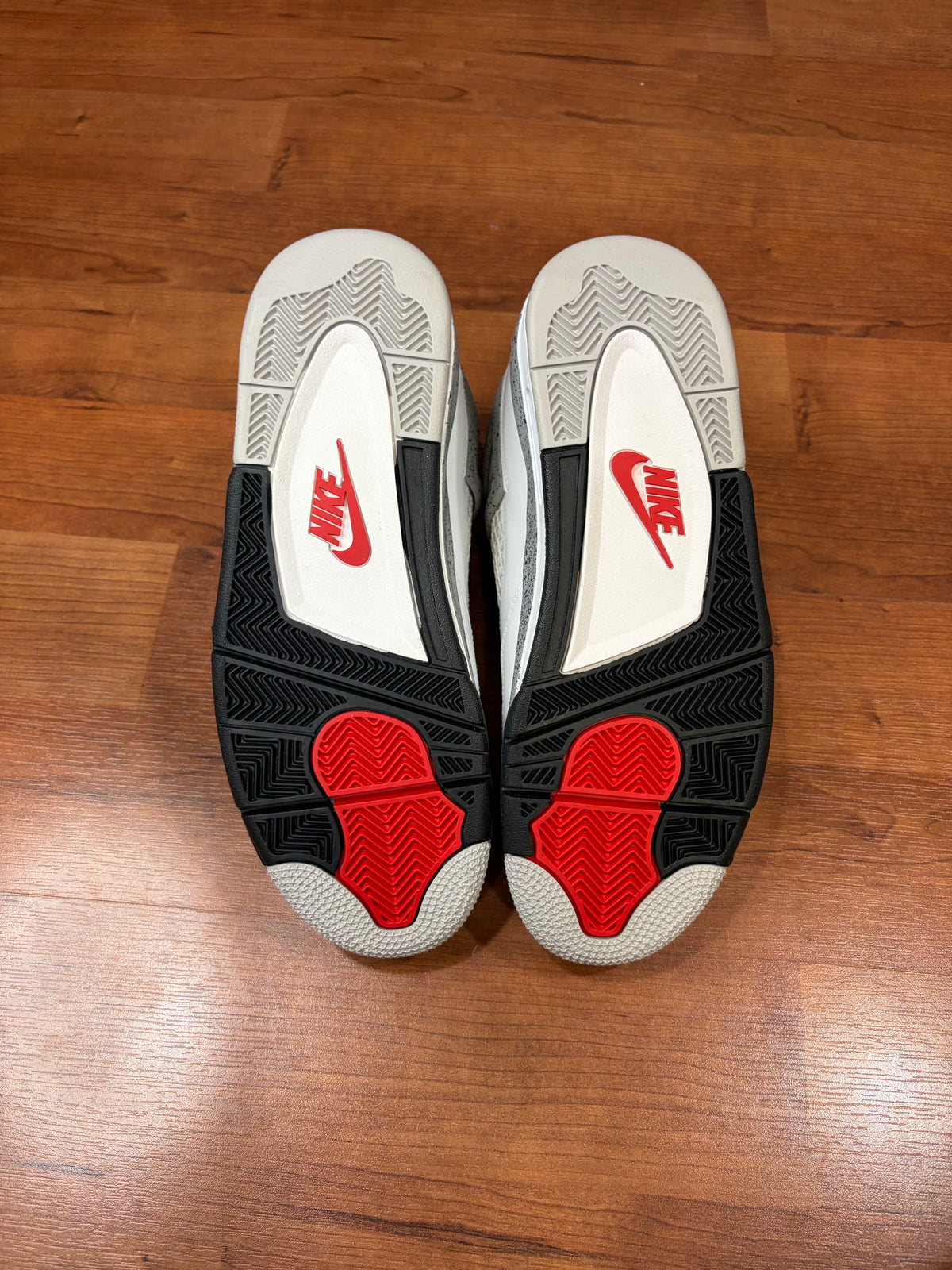 AJ4 Retro White Cement (DS - Mens Sizes)
