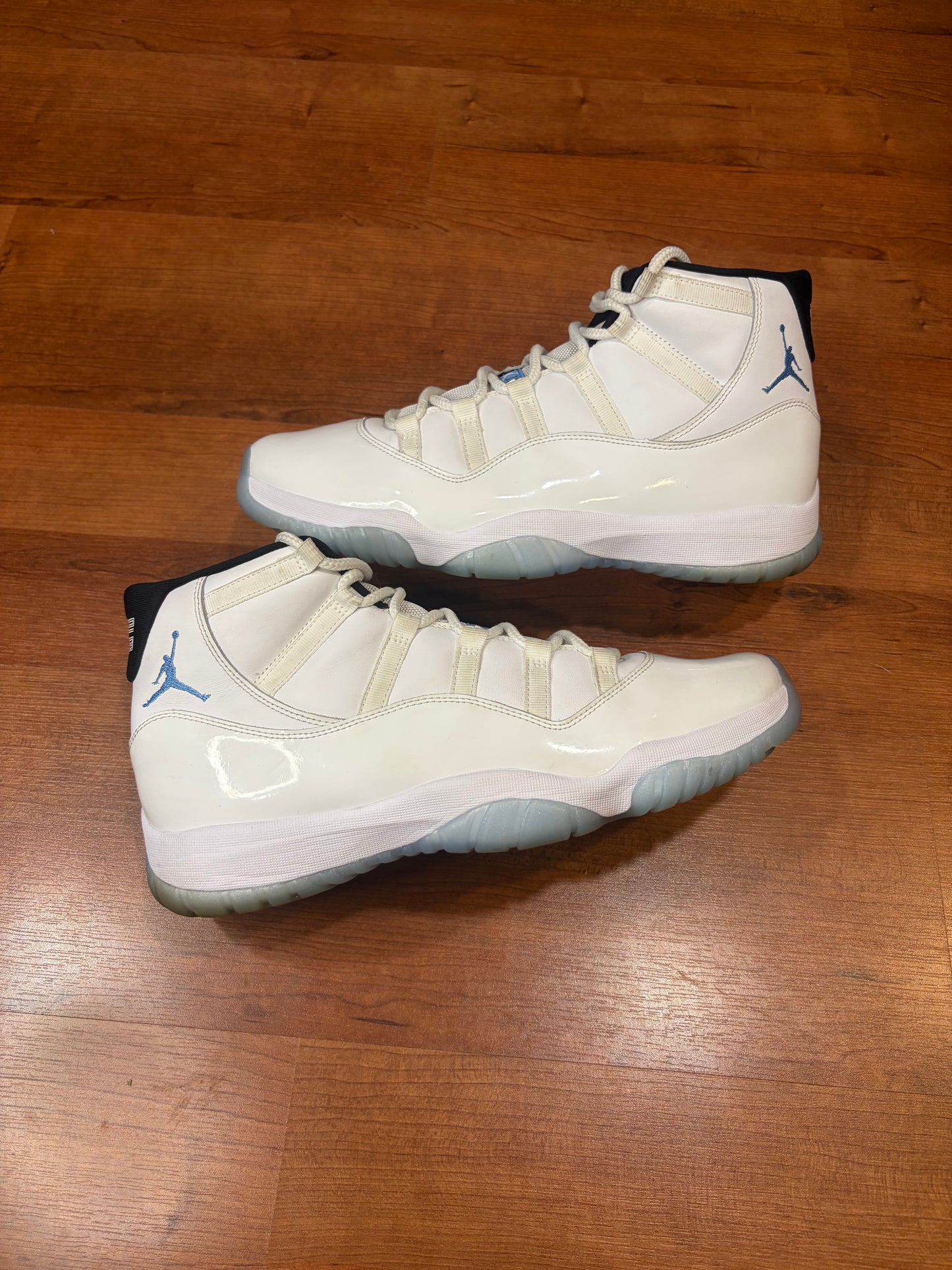 Jordan Retro 11 Legend Blue (Size 13 Mens)