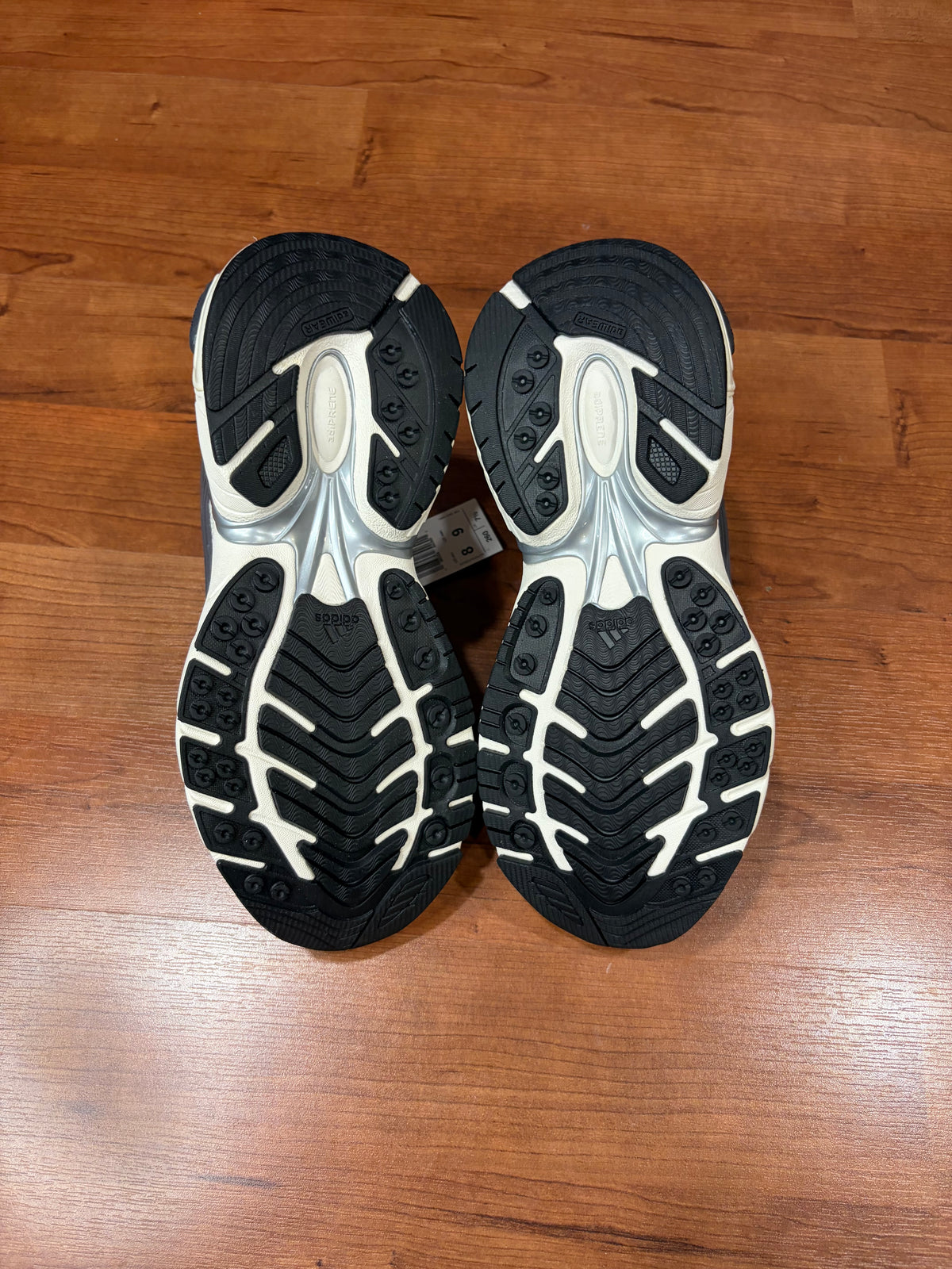 Adistar XLG 2.0 Grey Strata Off White (Brand New - 8M)