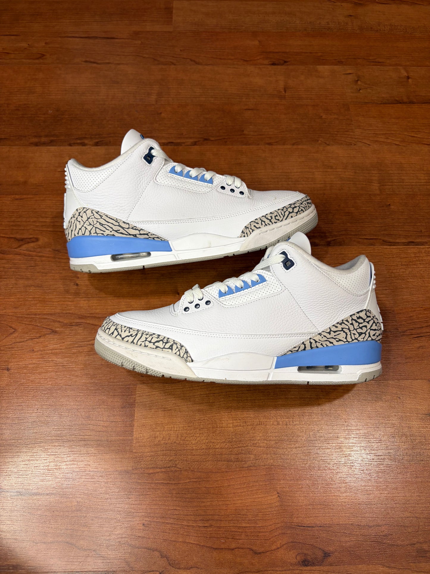Jordan Retro 3 UNC (Size 11.5 Mens)