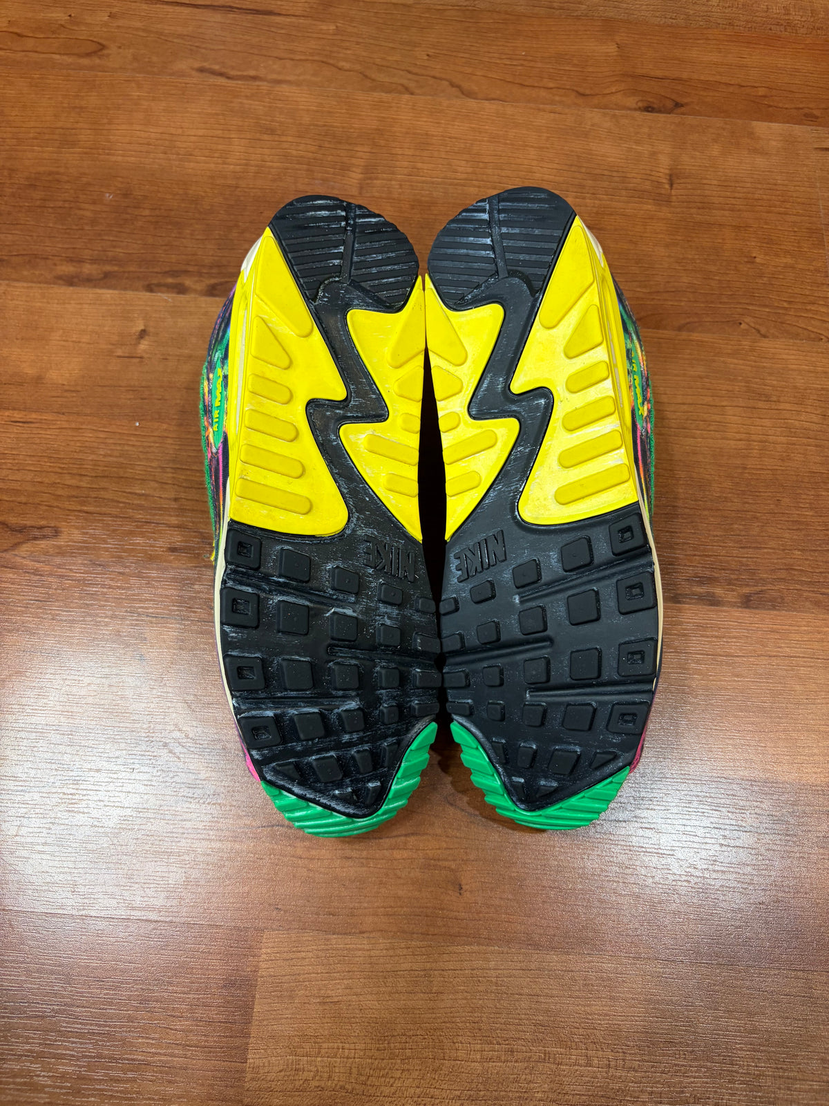 Air Max 90 Grateful Dead University of Oregon (Size 11.5 Mens)