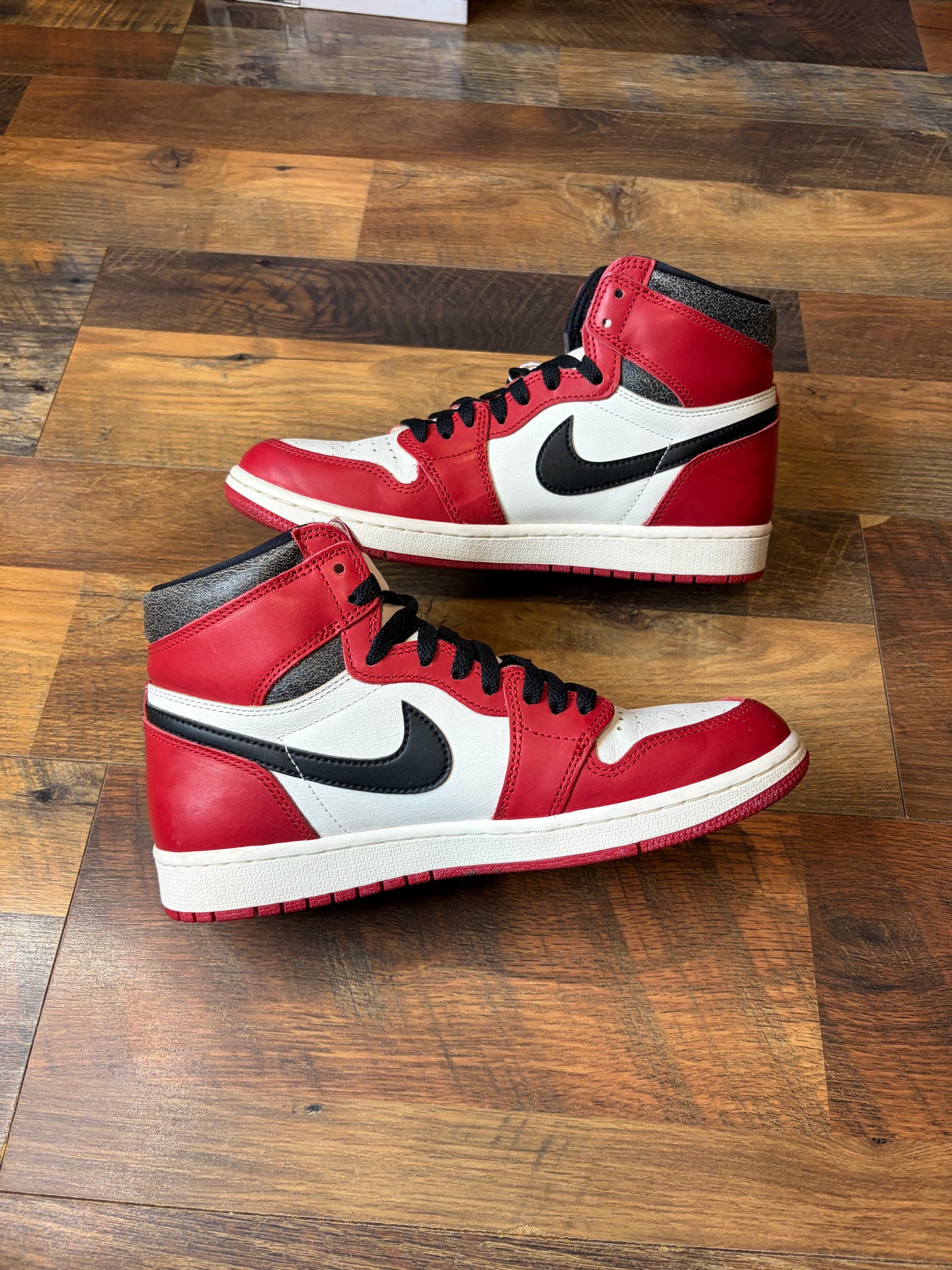 Jordan Retro 1 Lost & Found (Size 8.5 Mens)