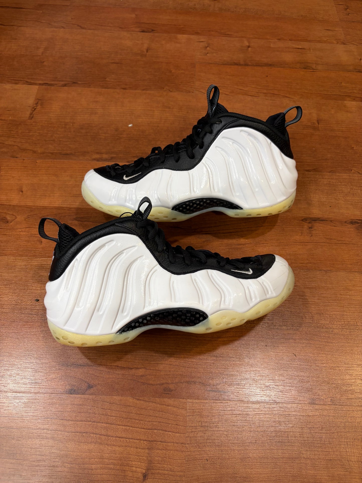 Nike Air Foamposite Penny (Size 11 Mens)