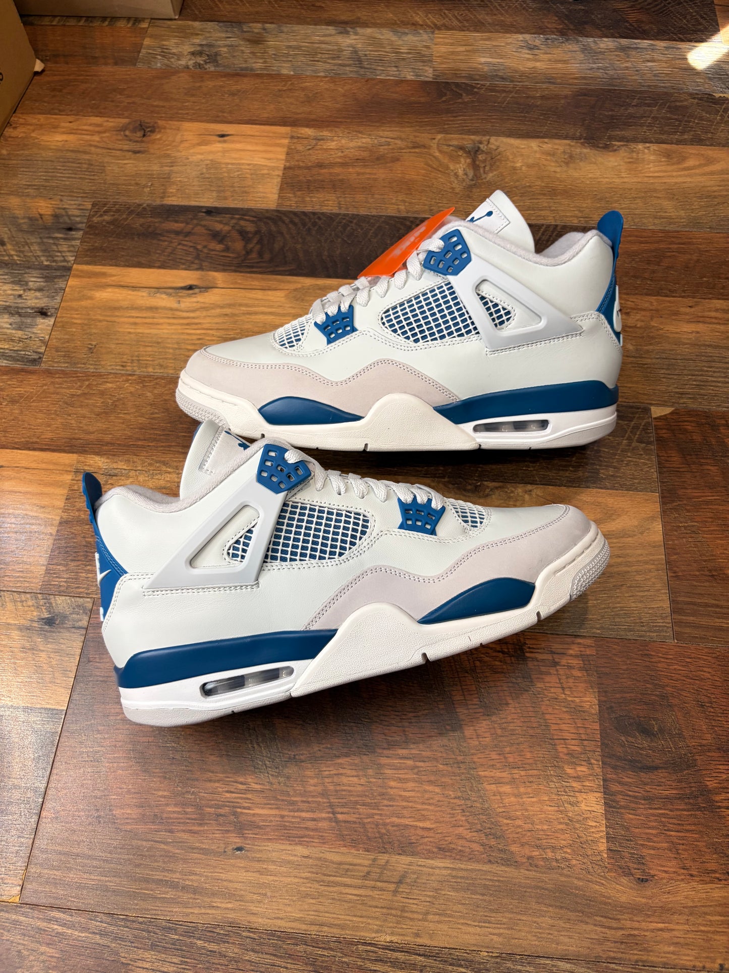Jordan Retro 4 Military Blue (Brand New - 8.5M)
