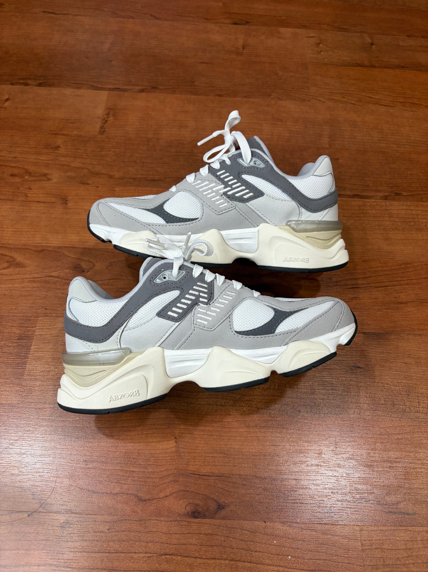 New Balance 9060 RainCloud (Brand New - 5.5Y/7W)