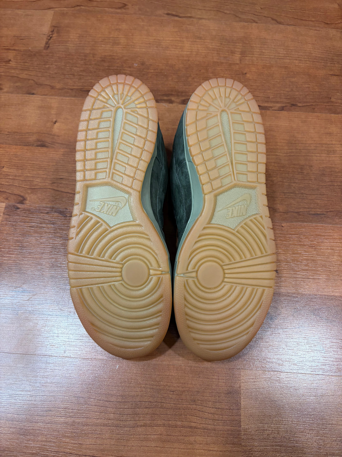 Dunk Low SB Sequoia (DS - Size 10M)