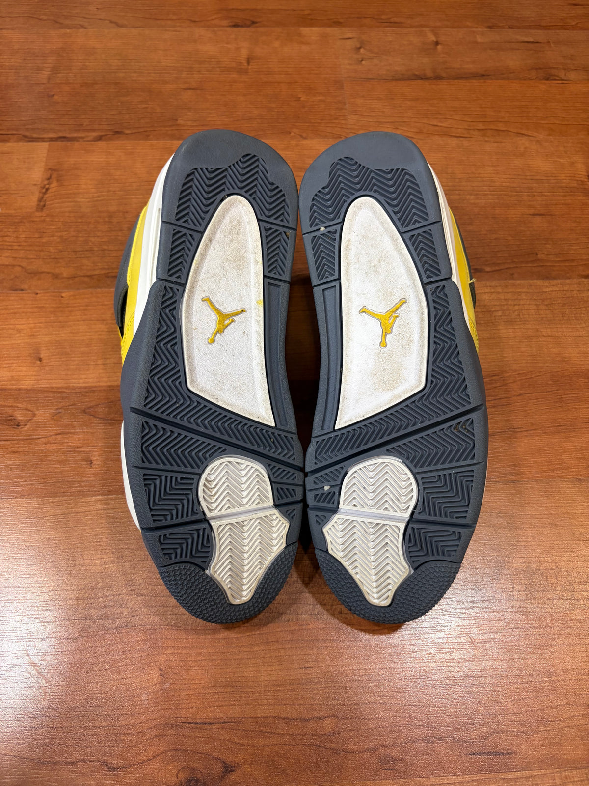 AJ4 Retro Lightning (Size 11.5 Mens)