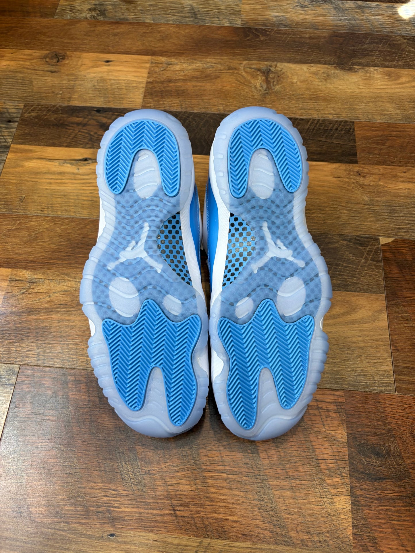 Jordan Retro 11 Low University Blue (Brand New - Mens Sizes)