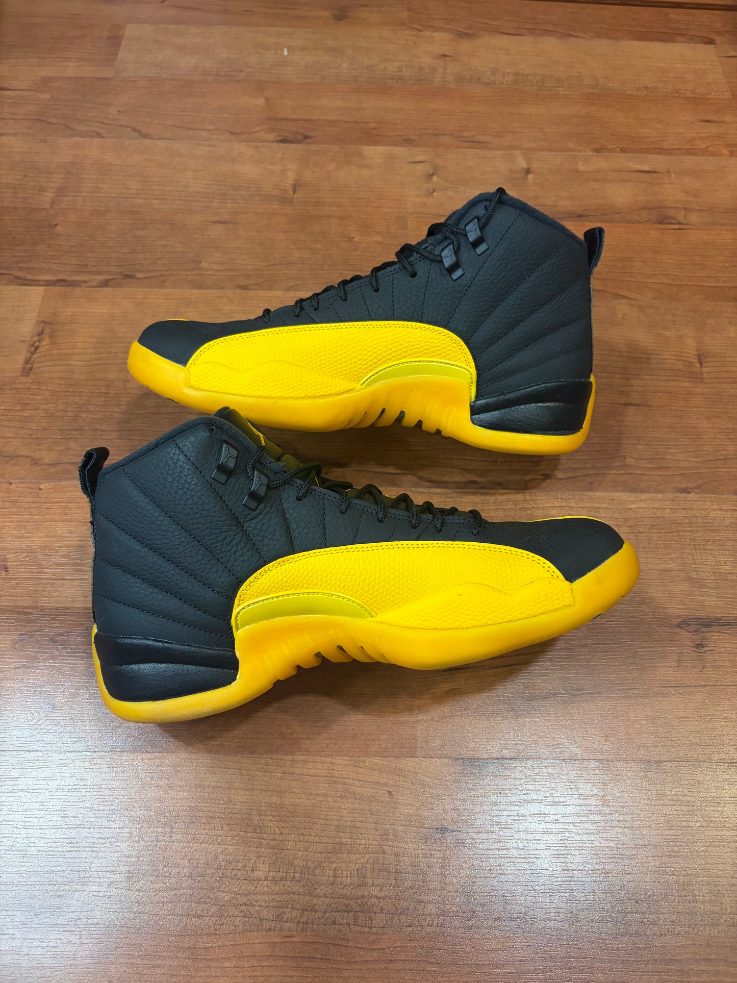 Jordan Retro 12 University Gold (Size 11 Mens)