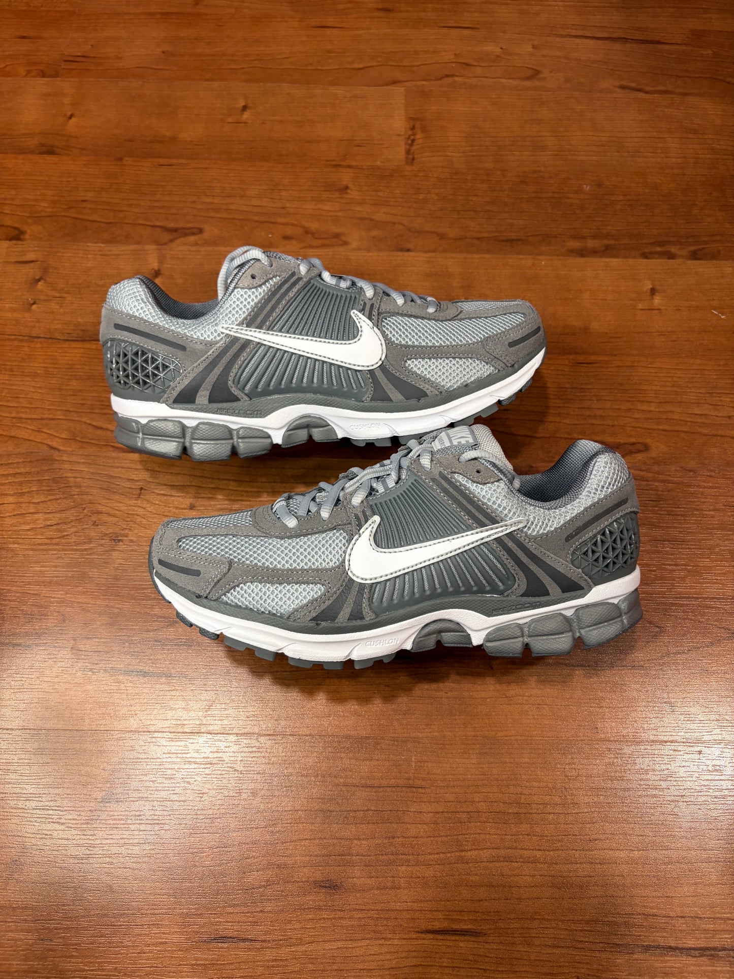 Nike Vomero 5 Cool Grey (Brand New / No Lid - 8.5M)