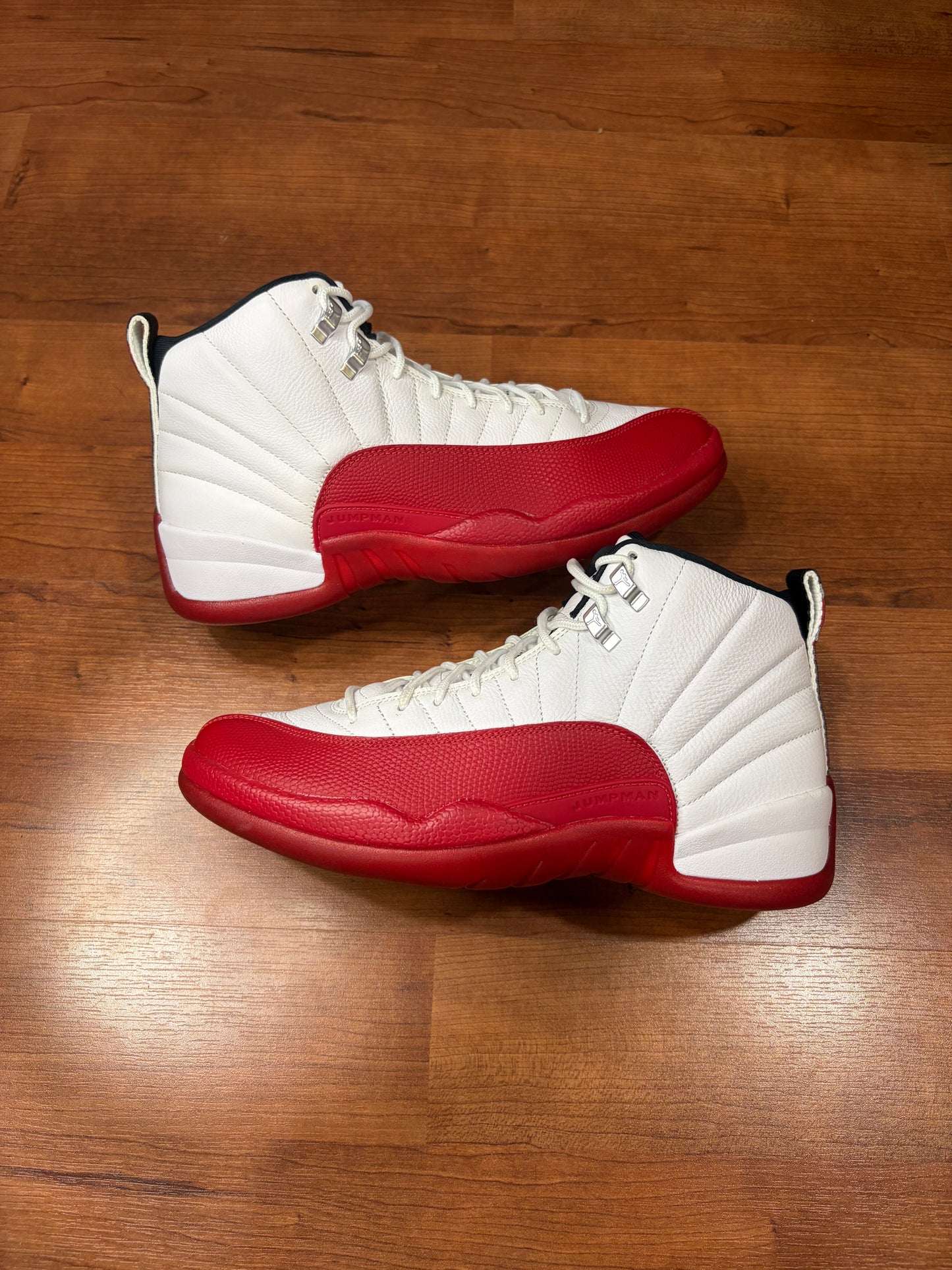 Jordan Retro 12 Cherry (Brand New - 10M)
