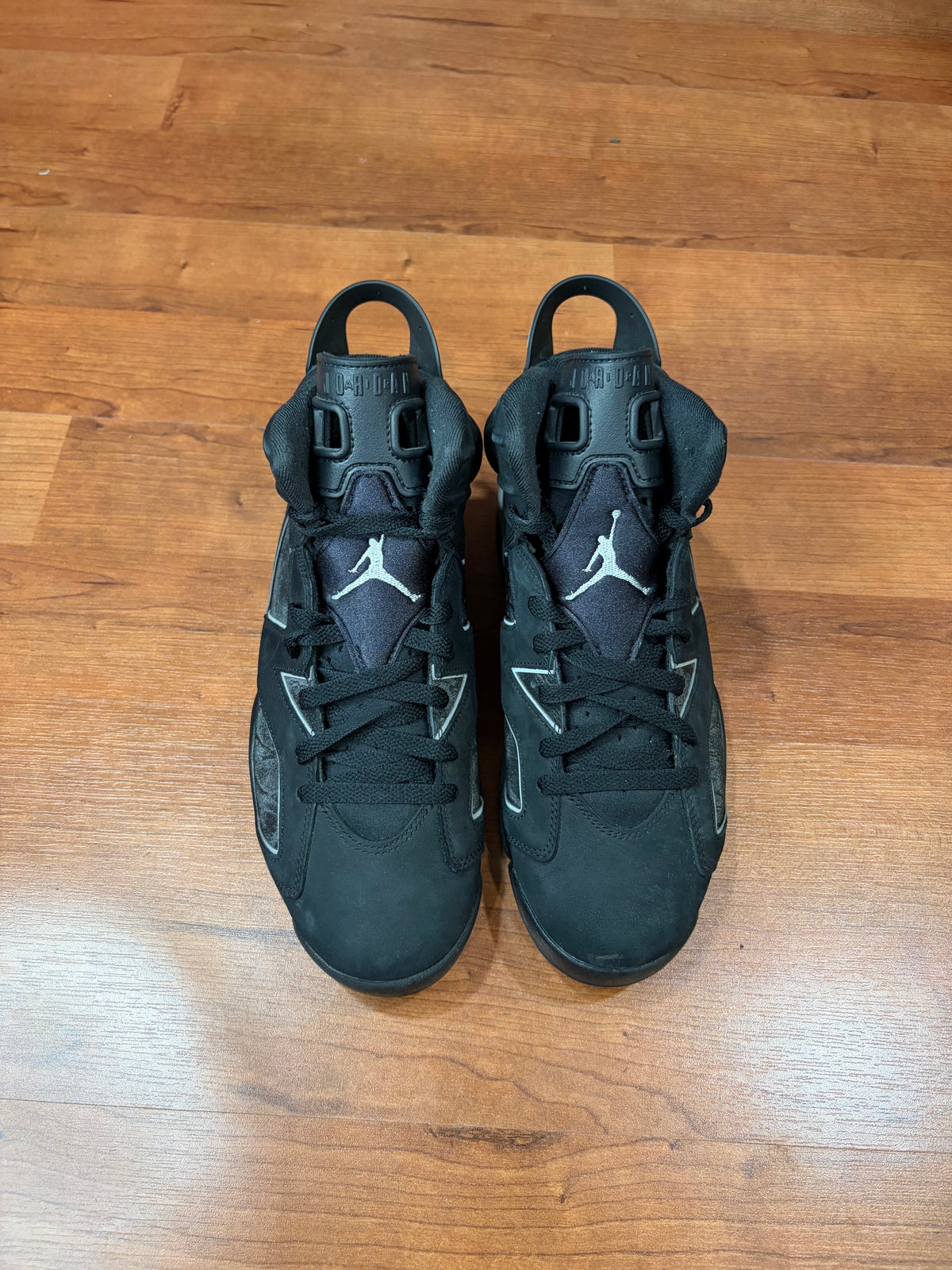 AJ6 Retro Cap & Gown (Size 10 Mens)