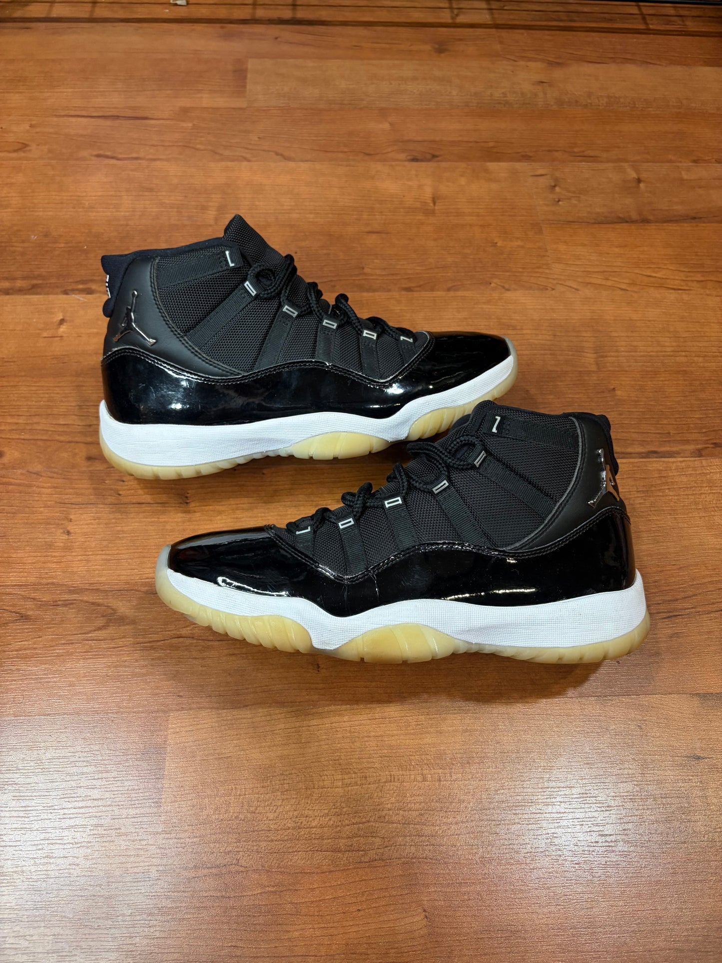 Jordan Retro 11 Jubilee (Size 11 Men’s)