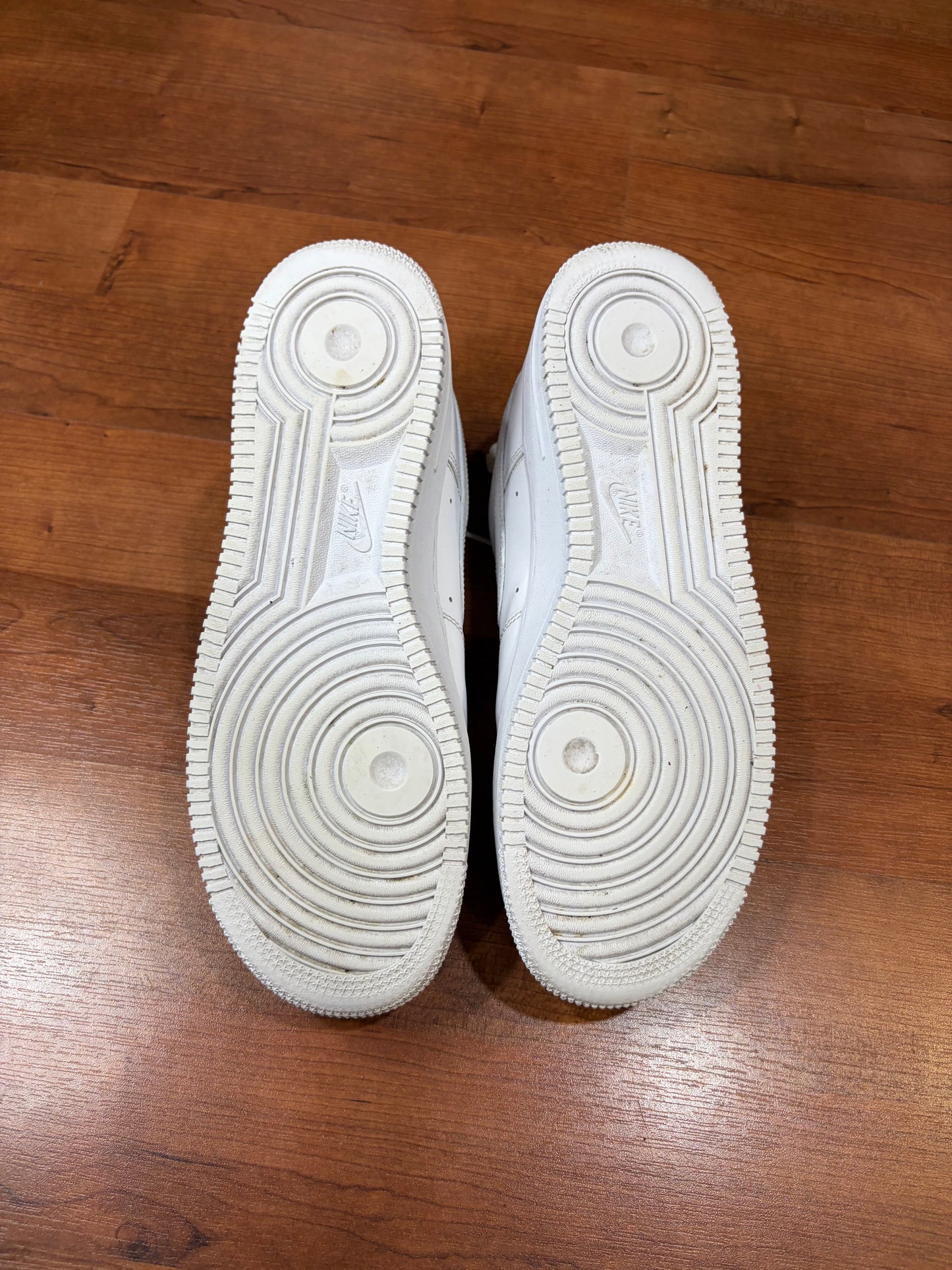 Nike Air Force 1 Low Supreme White (Size 10.5 Mens)