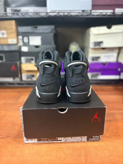 Jordan Retro 6 Cap & Gown (Brand New - 9M)