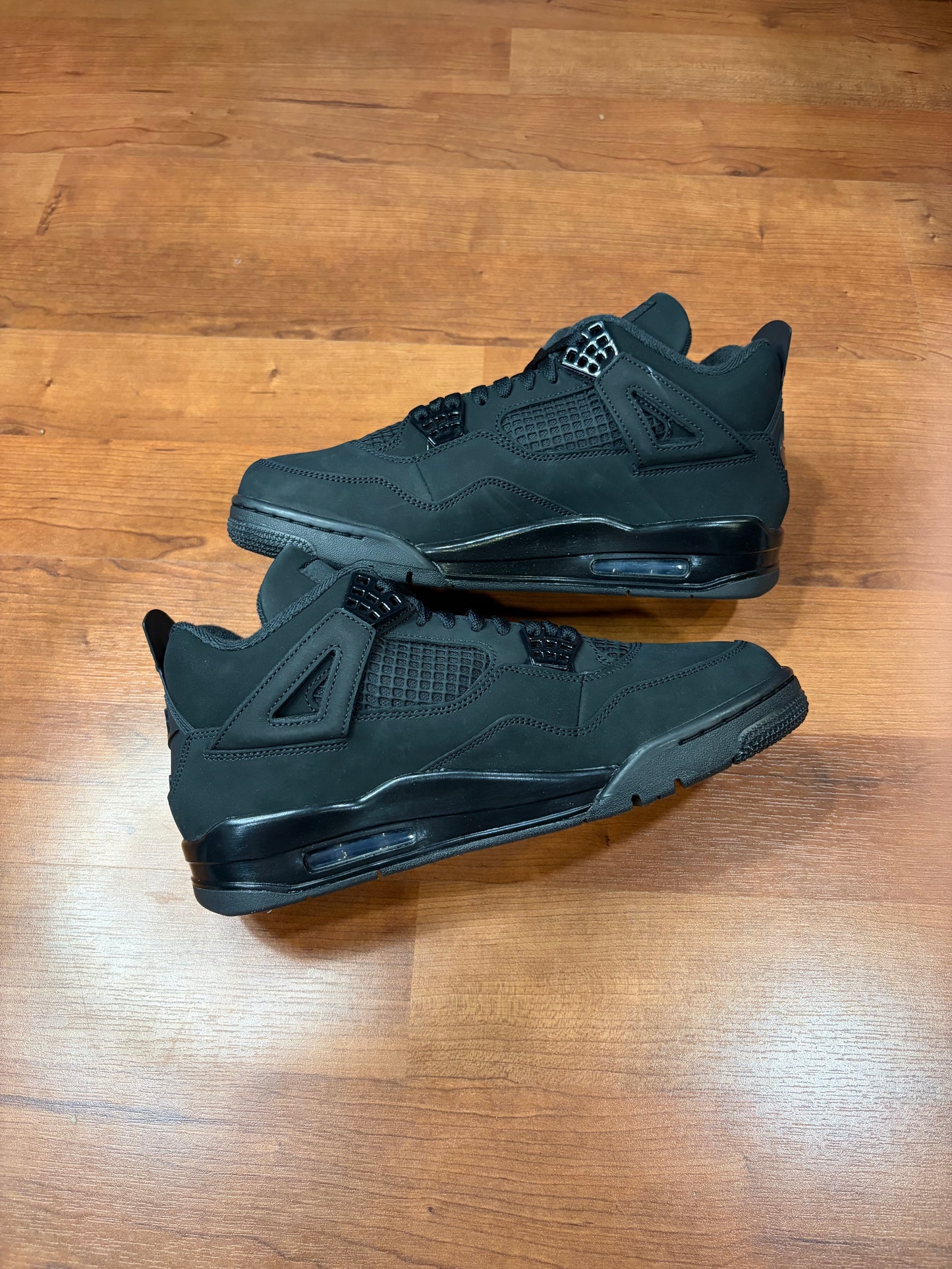 Jordan Retro 4 Black Cat (Brand New - 10M)