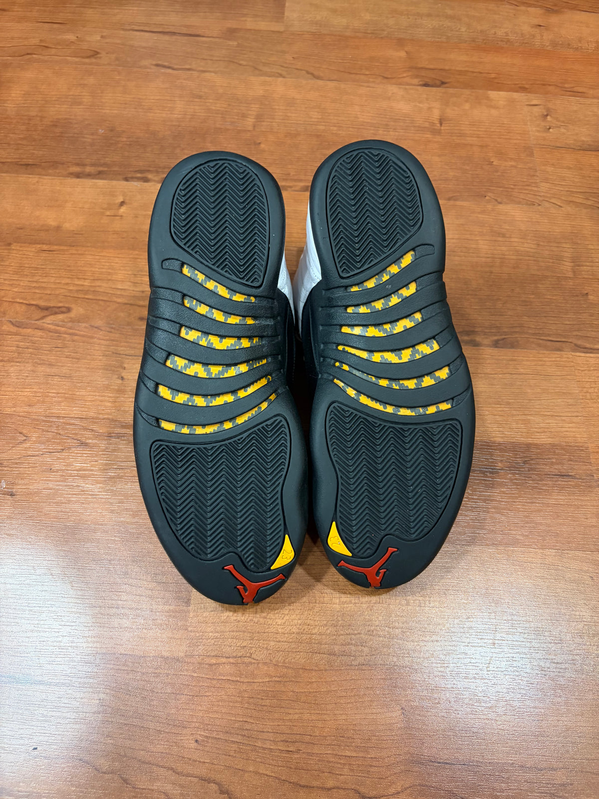 AJ12 Retro Taxi (Size 13 Mens)