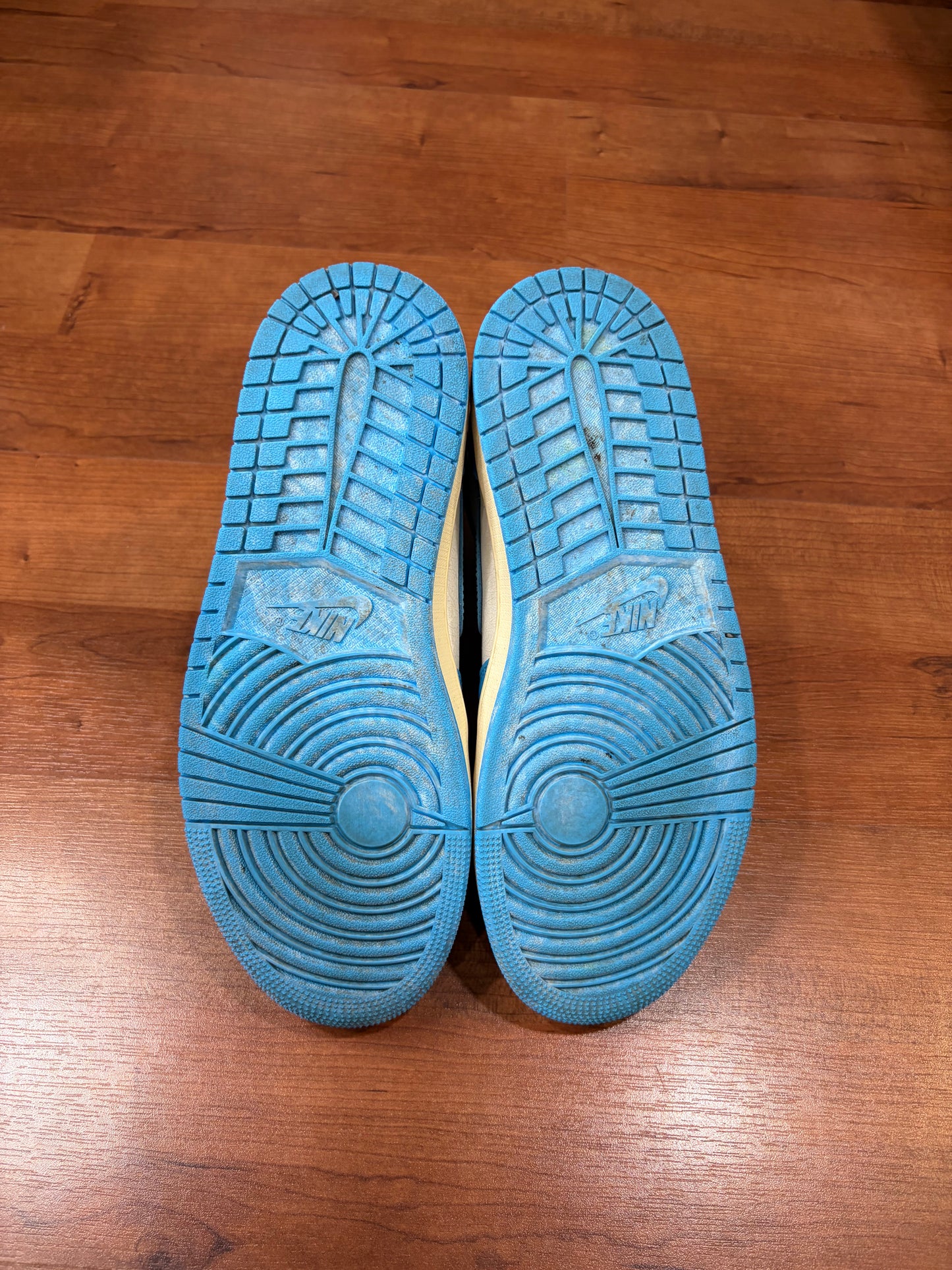 Jordan Retro 1 UNC Reimagined (Size 9 Mens)