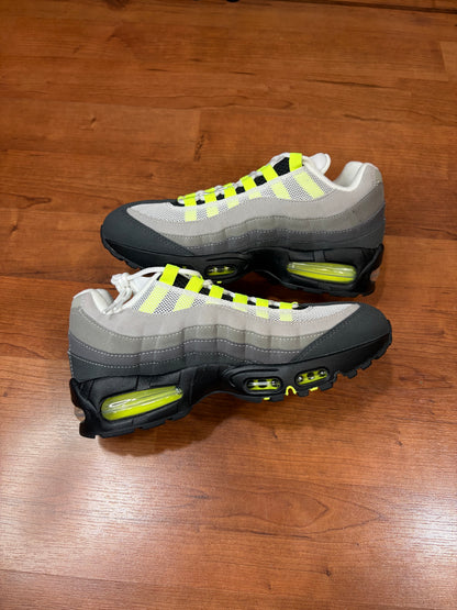 Air Max 95 Big Bubble Neon (DS - Size 9W / 7.5M)