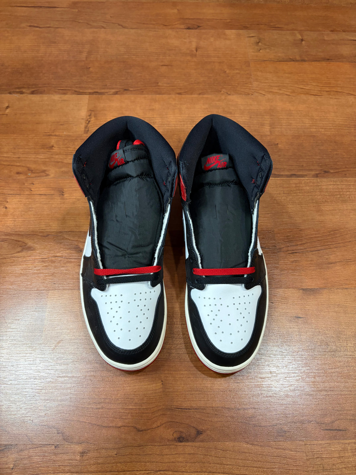 Jordan Retro 1 Black Toe Reimagined (Brand New - 11.5M)