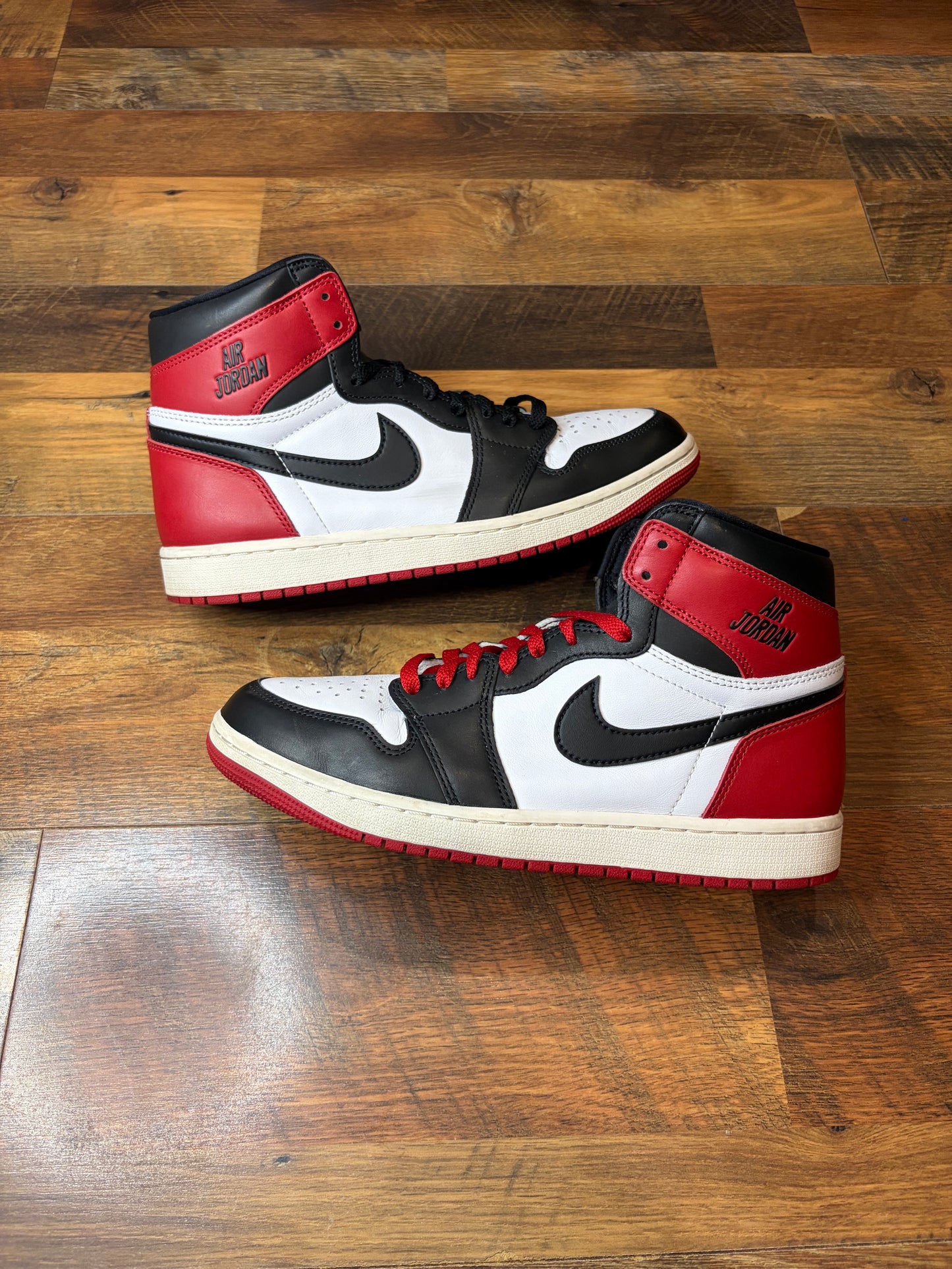 Jordan Retro 1 Reimagined Black Toe (Size 9.5 Mens)