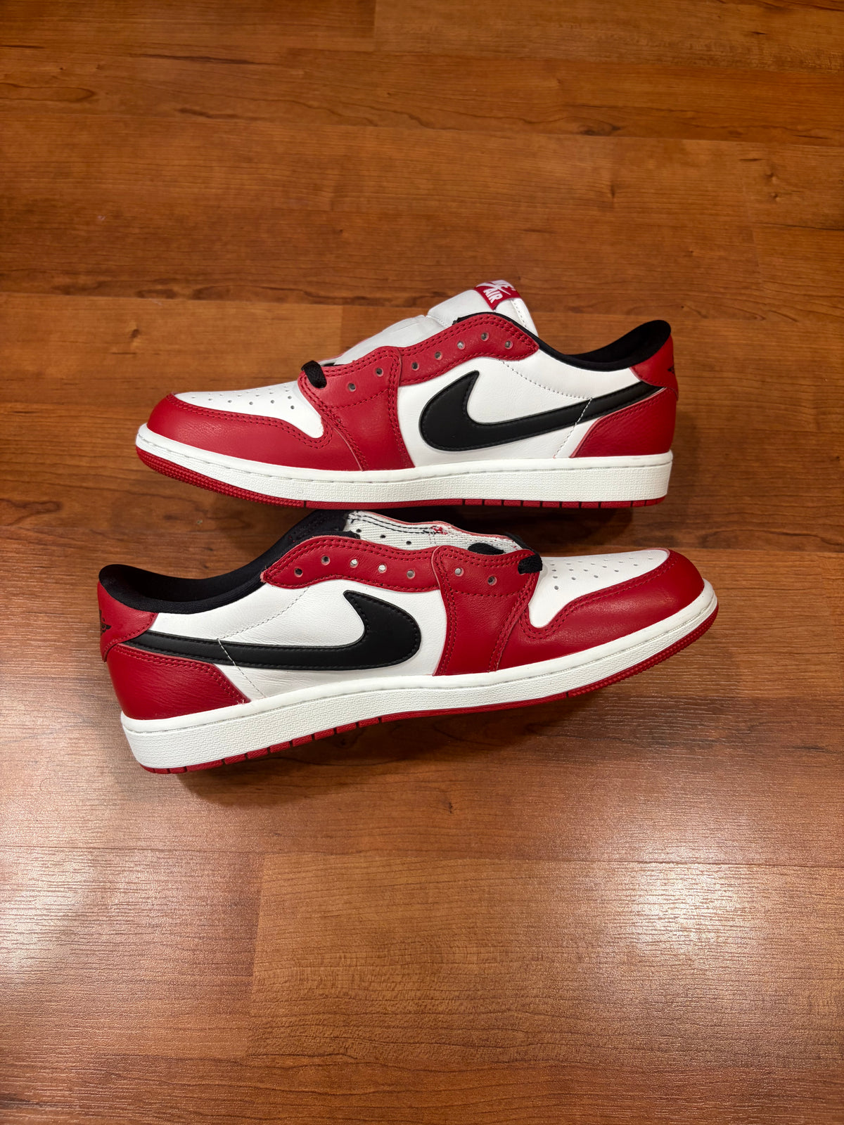AJ1 Low Retro Chicago (DS - Mens Sizes)