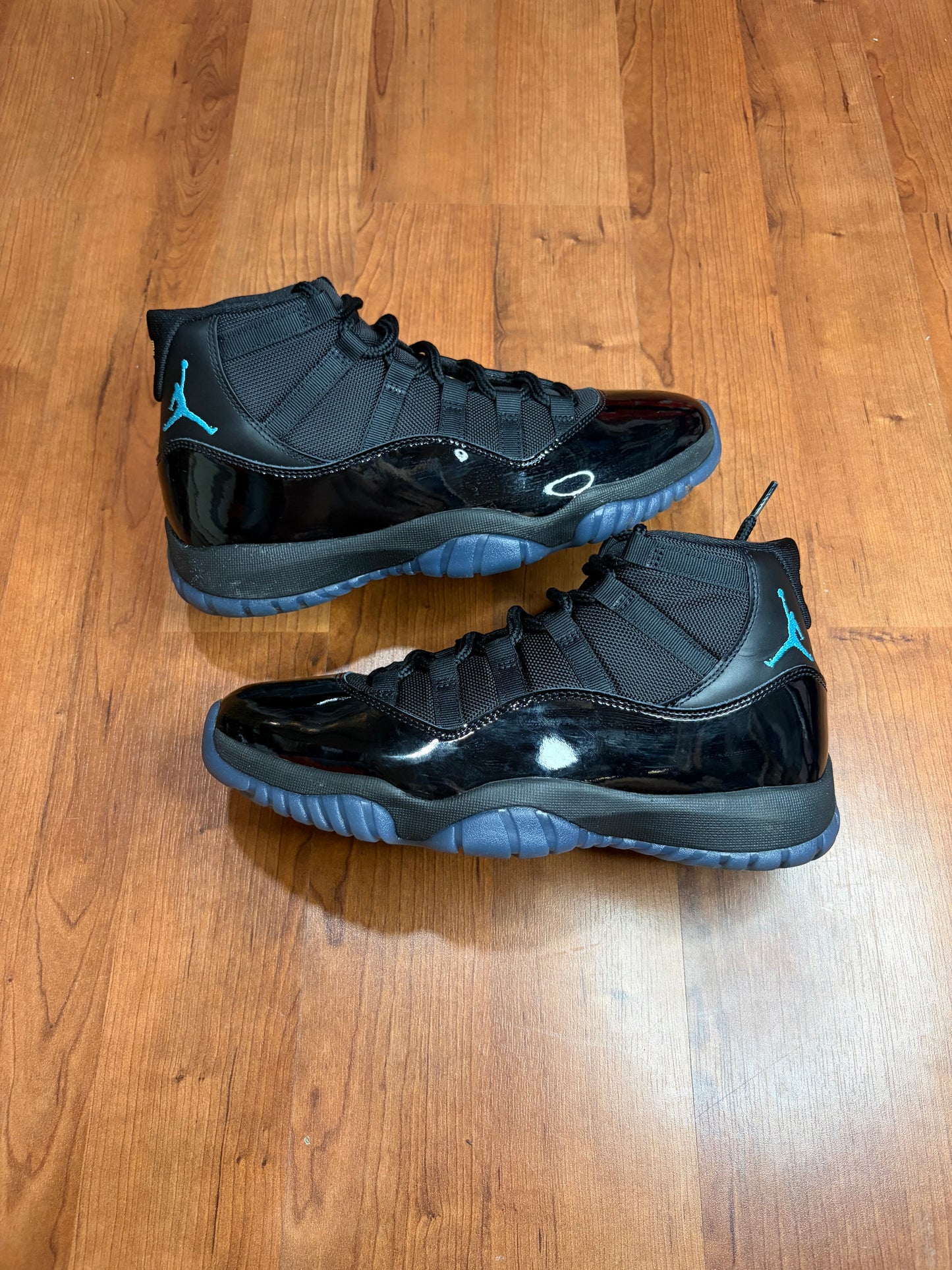 Jordan Retro 11 Gamma Blue (Size 9.5 Mens)