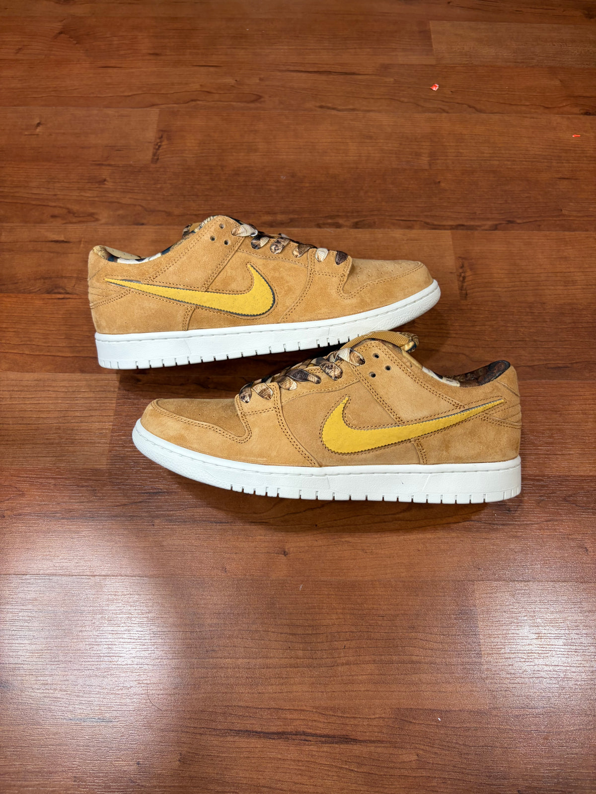 Nike Dunk Low SB NOTE Shop Manchester Brew & Biscuits (DS - Size 11.5M)