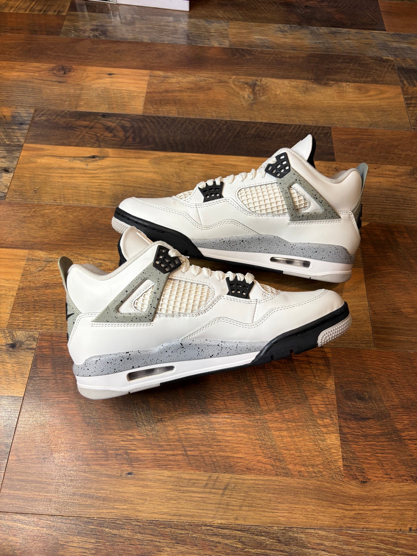 Jordan Retro 4 White Cement (Size 9 Mens)