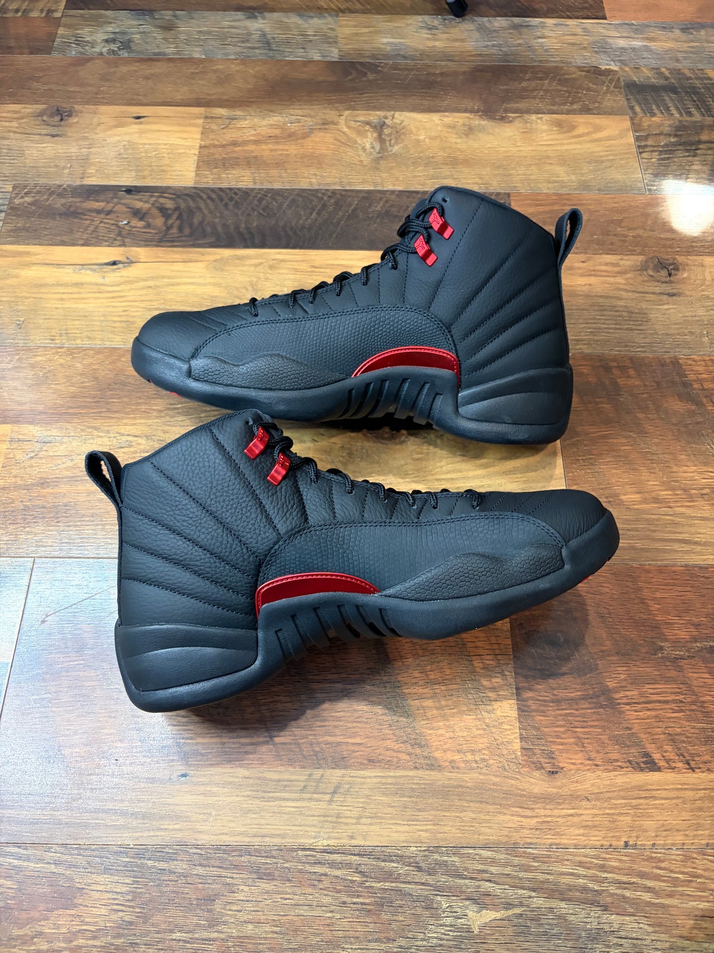 Jordan Retro 12 Bloodline (Brand New - 12M)