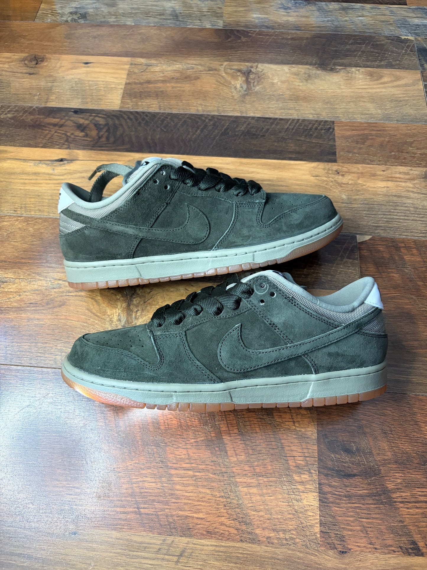 Nike Dunk Low SB Sequoia (Brand New)