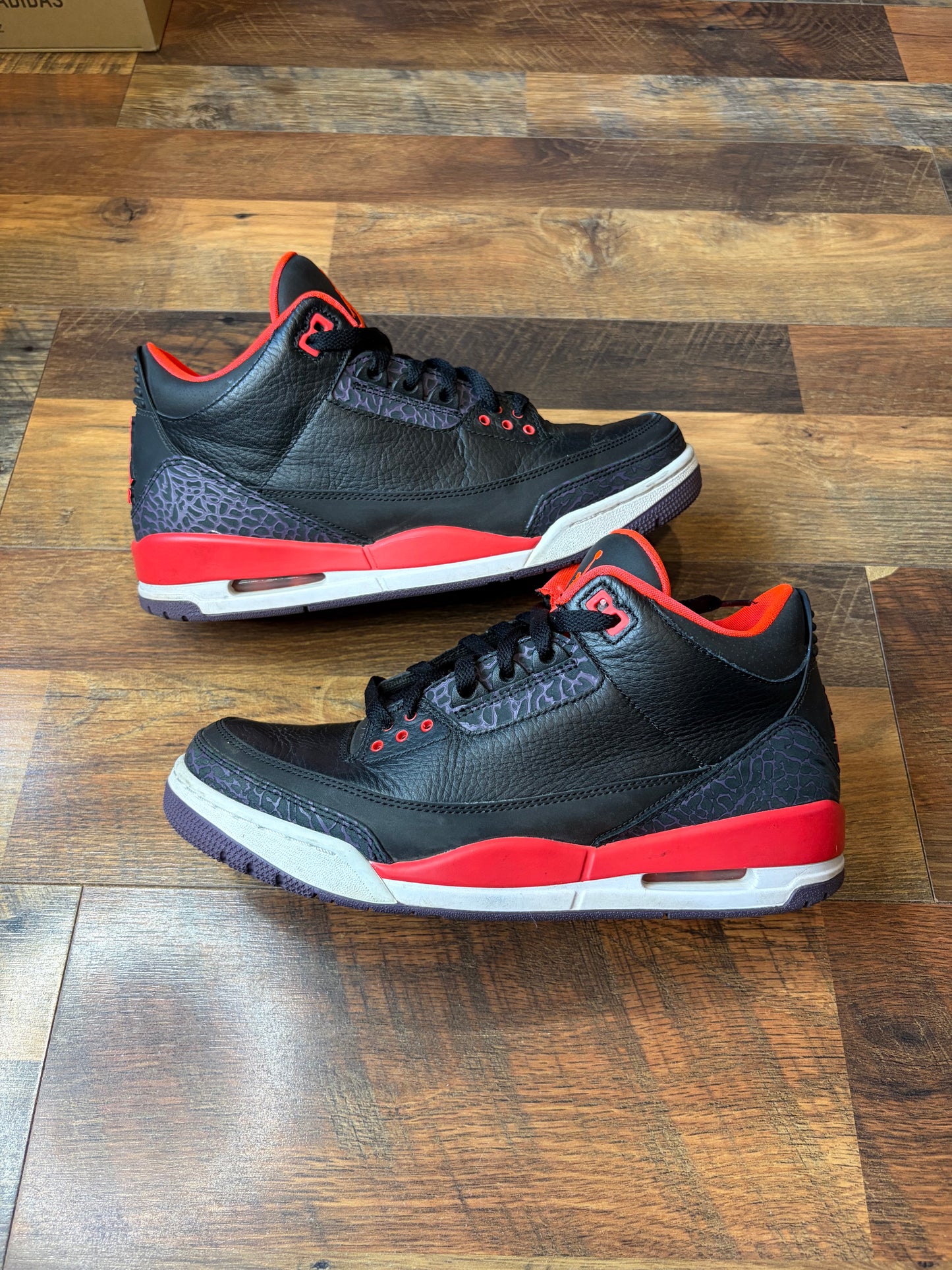 Jordan Retro 3 Crimson (Size 9.5 Mens)