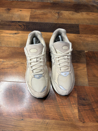 New Balance 2002R Off White (Size 9 Mens)