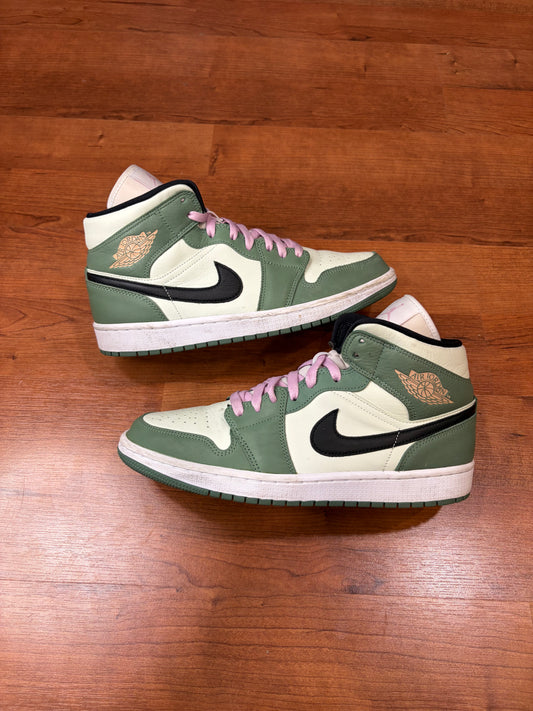 Jordan 1 Mid Dutch Green (Size 11W / 9.5M)