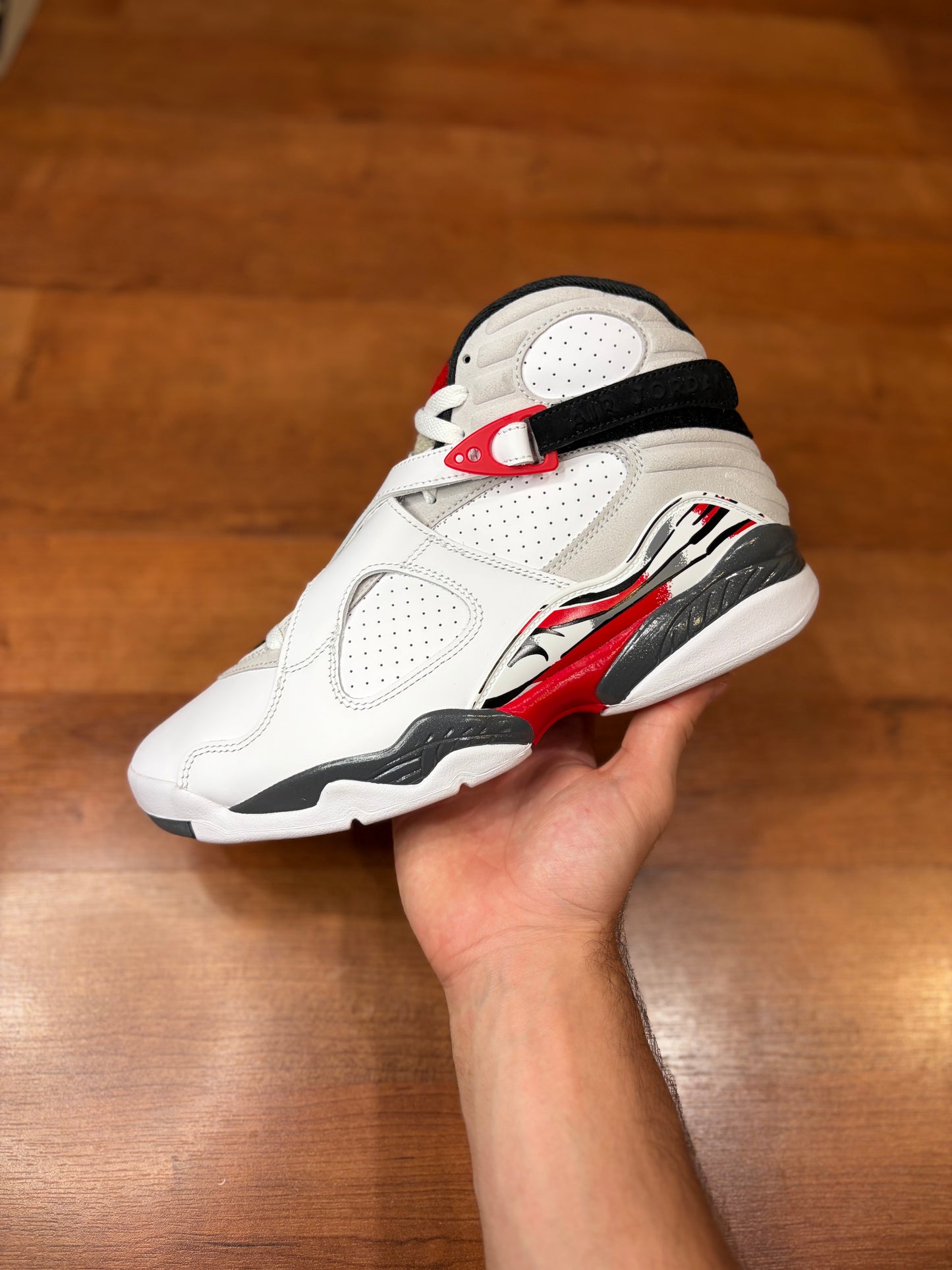 Jordan Retro 8 Bugs Bunny (Brand New / BGrade - 9M)