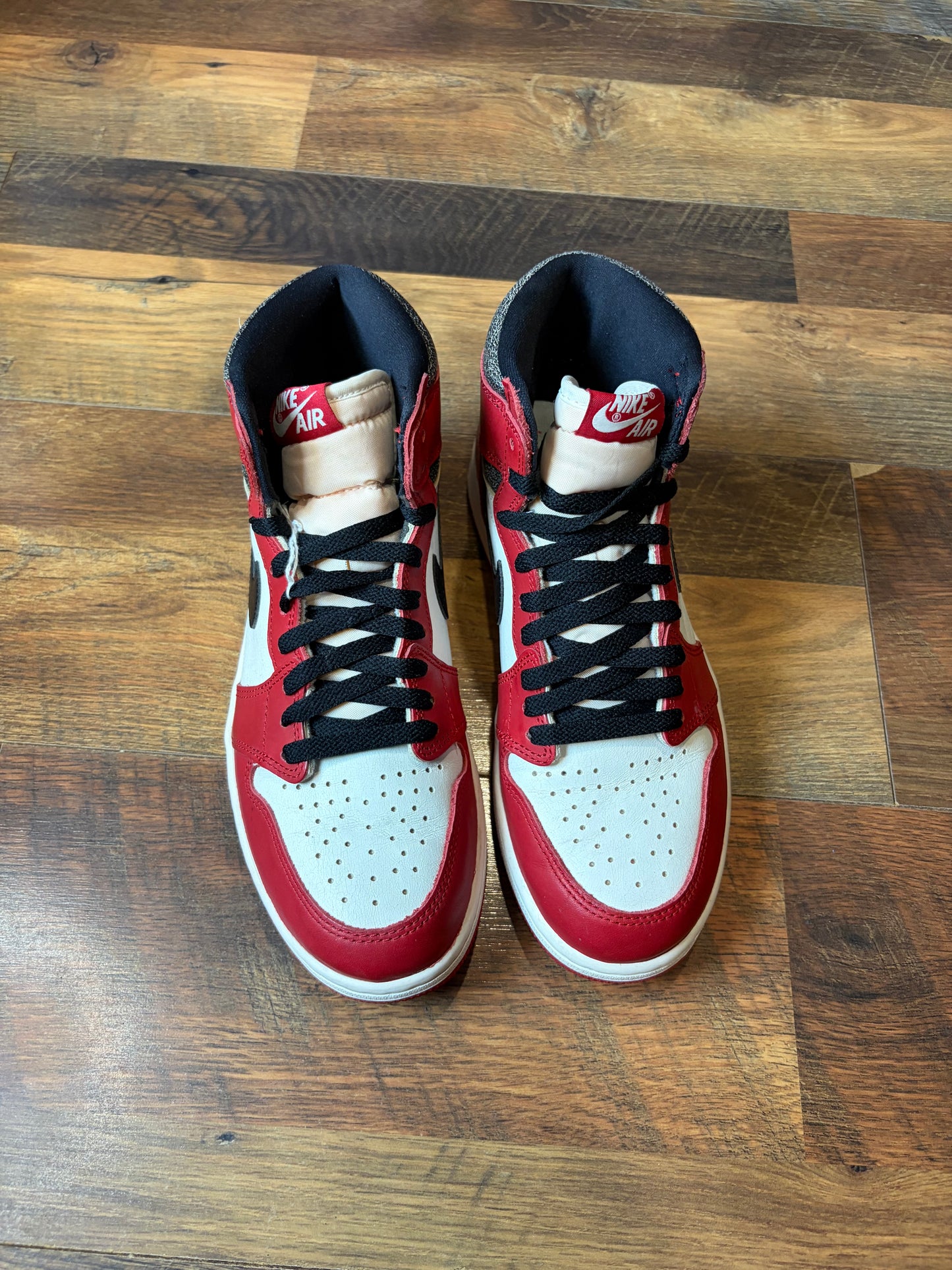 Jordan Retro 1 Lost & Found (Size 8.5 Mens)