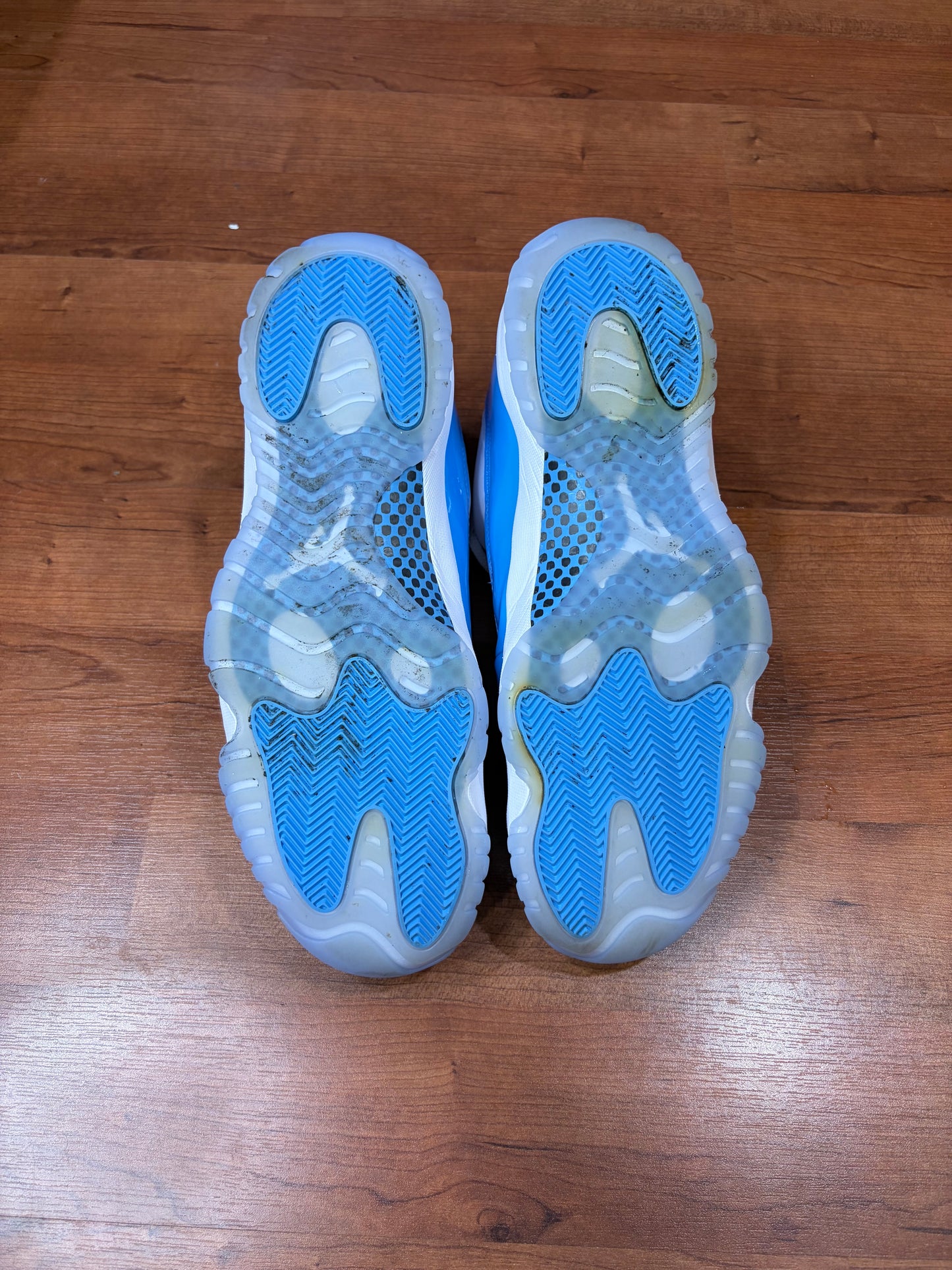 Jordan Retro 11 Low University Blue (Size 14 Mens)