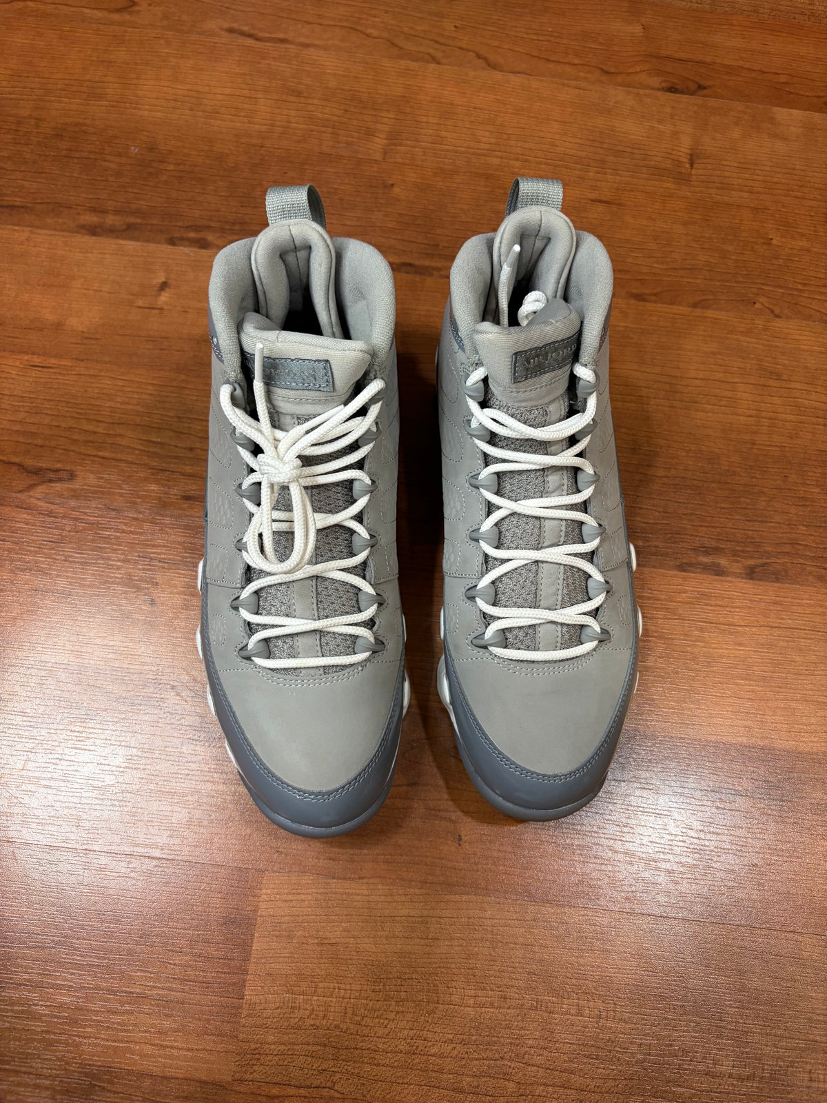 AJ9 Retro Cool Grey (Size 9 Mens)