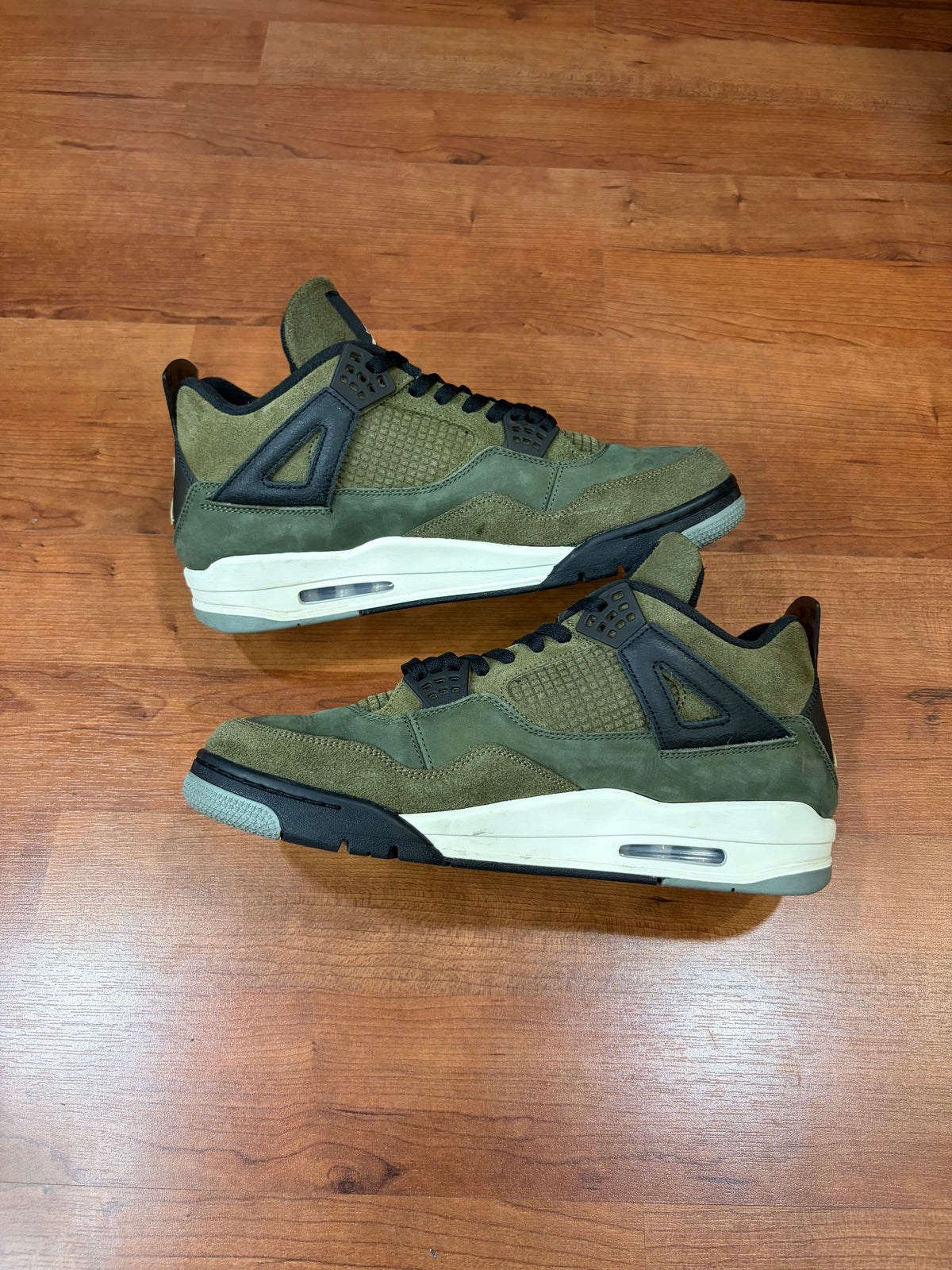 AJ4 Retro Medium Olive Craft (Size 13 Mens)