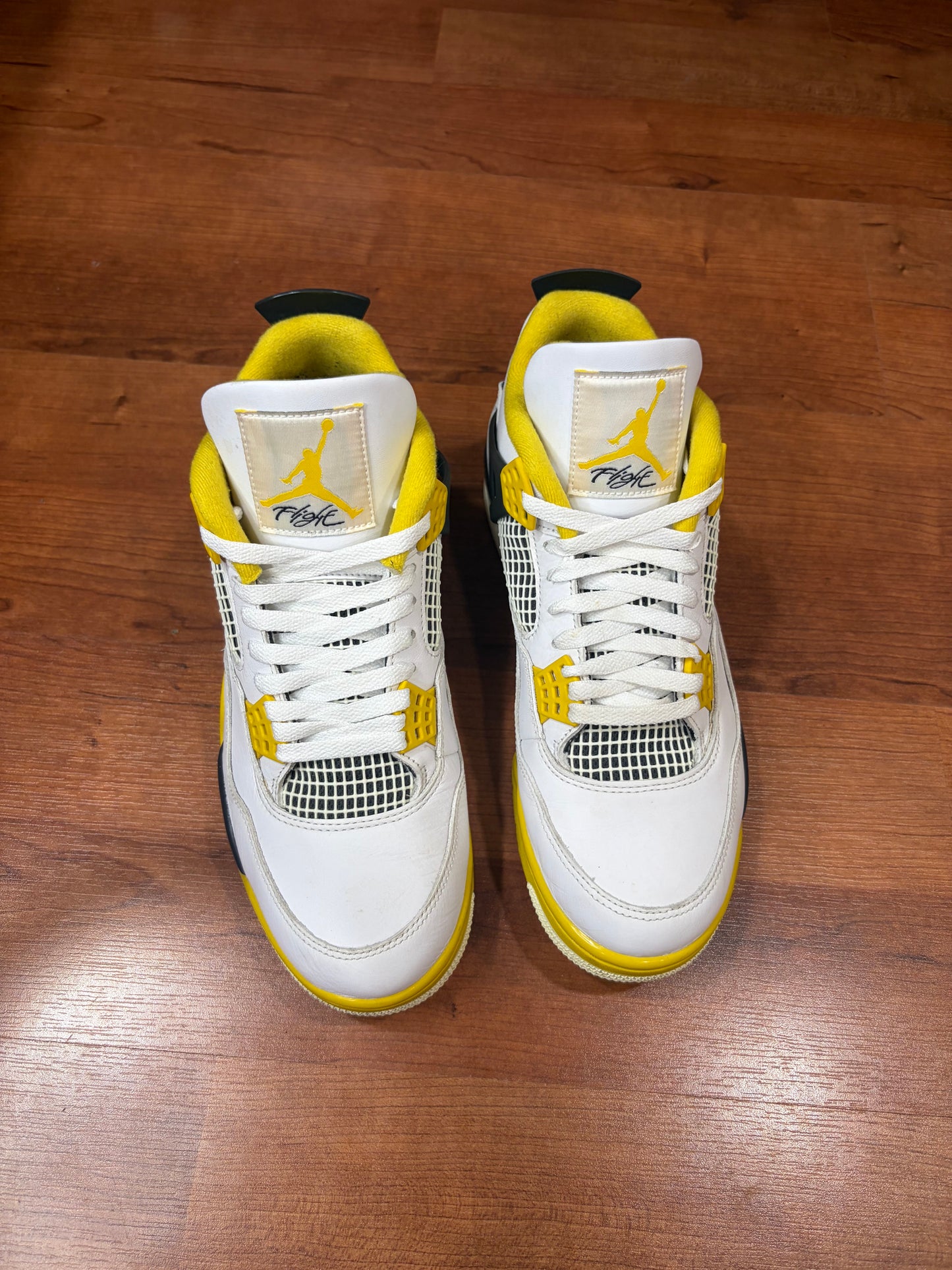 Jordan Retro 4 Vivid Sulfur (Size 11.5W / 10M)