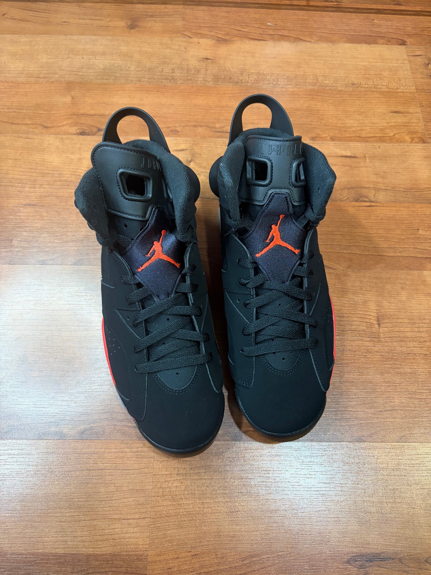 Jordan Retro 6 Salesman Infrared (Size 10.5 Mens)