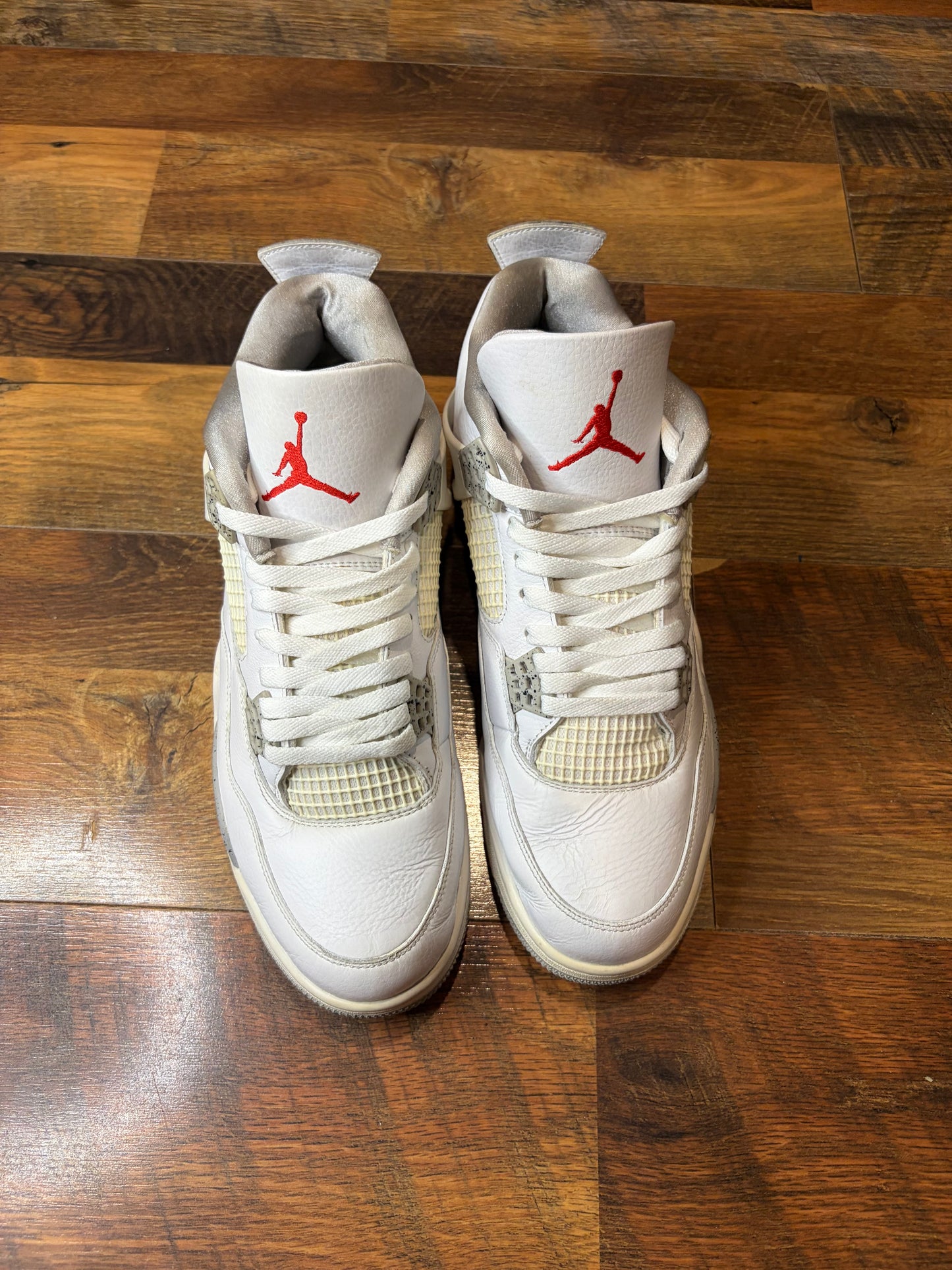 Jordan Retro 4 White Oreo (Size 9.5 Mens)
