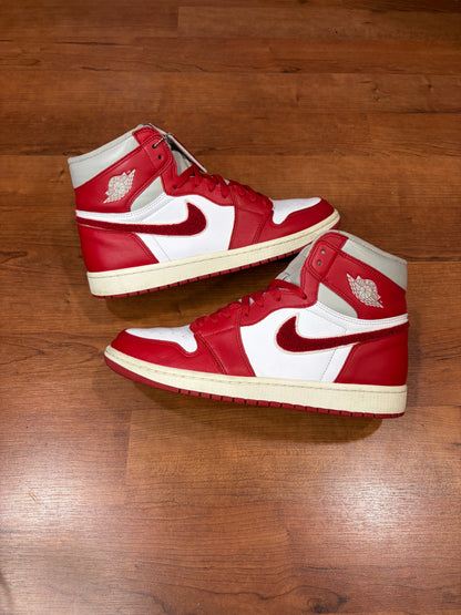 Jordan Retro 1 Varsity Red (Size 12W / 10.5M)